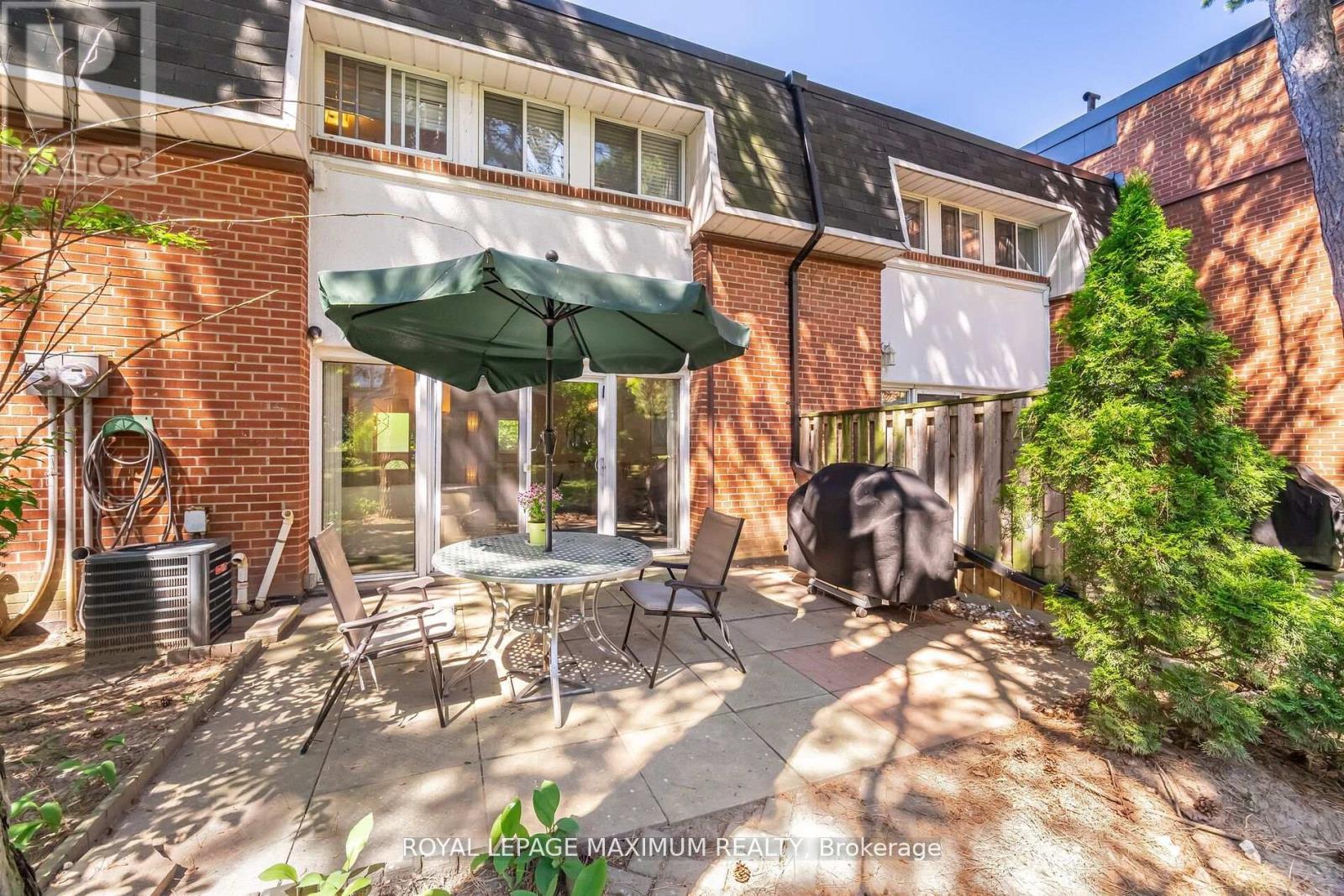 












17 - 90 GEORGE HENRY BOULEVARD

,
Toronto,




Ontario
M2J1E7

