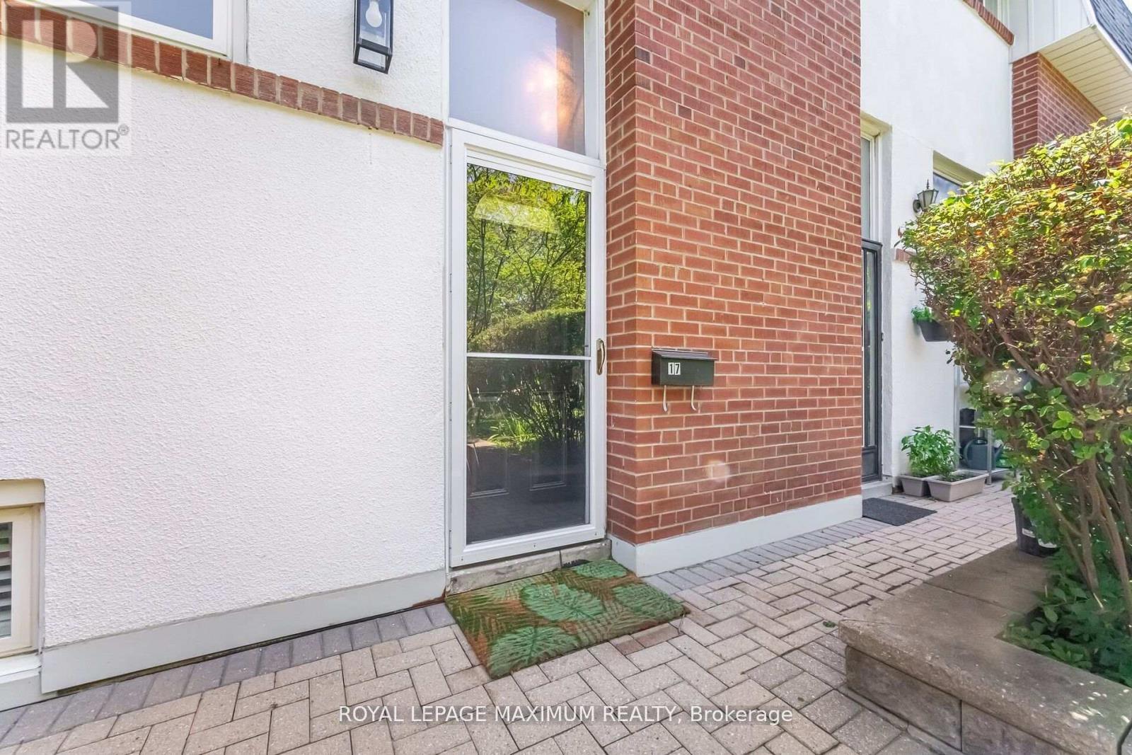 












17 - 90 GEORGE HENRY BOULEVARD

,
Toronto,




Ontario
M2J1E7

