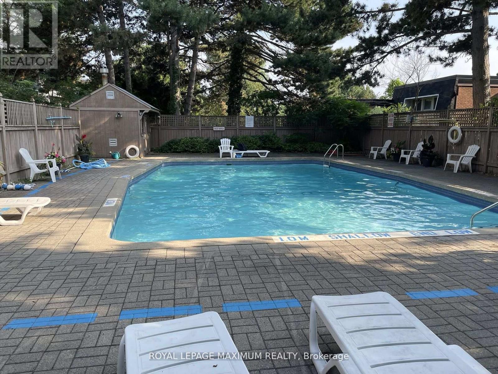 












17 - 90 GEORGE HENRY BOULEVARD

,
Toronto,




Ontario
M2J1E7

