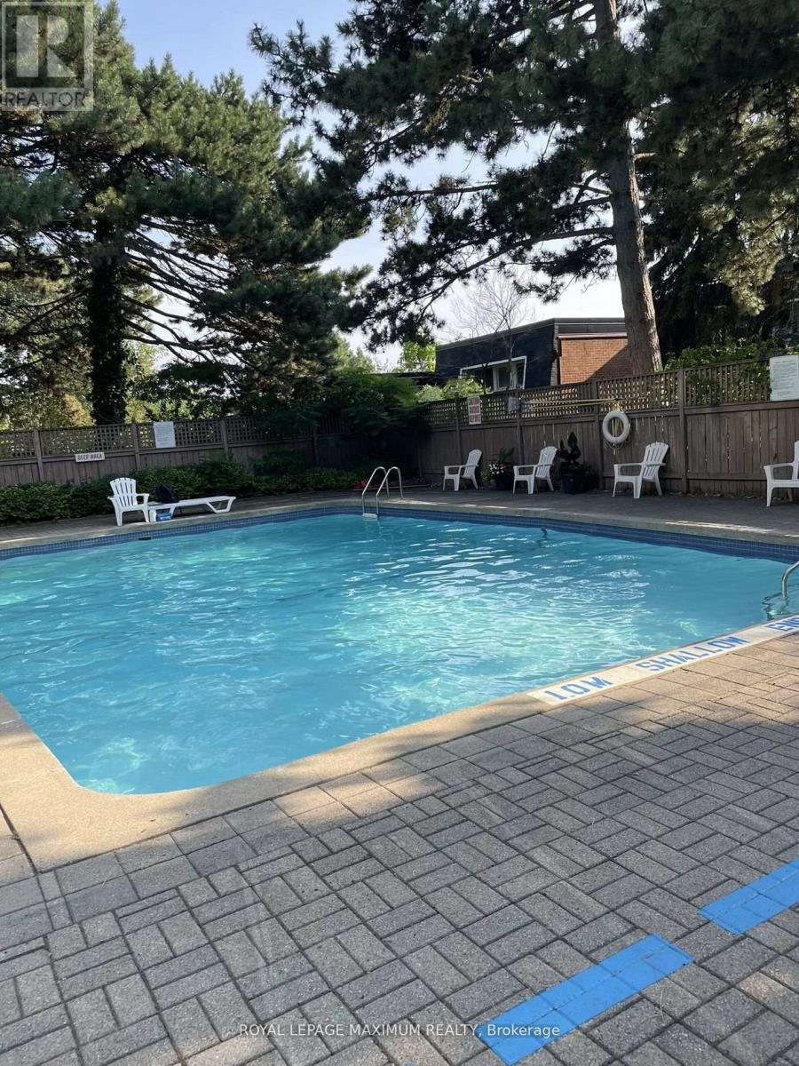 












17 - 90 GEORGE HENRY BOULEVARD

,
Toronto,




Ontario
M2J1E7

