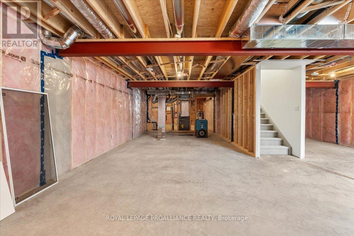 












163 POMEROY AVENUE

,
Tweed (Tweed (Village)),




Ontario
K0K3J0


