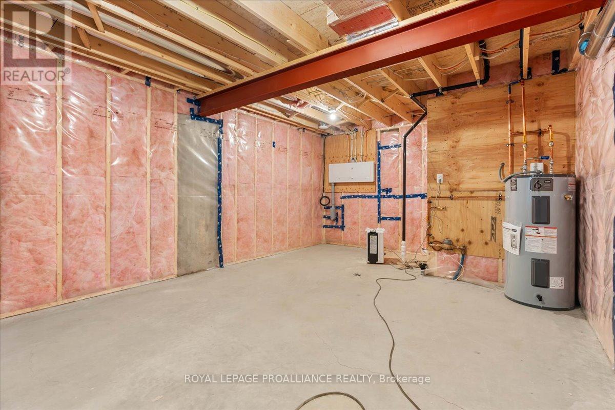












163 POMEROY AVENUE

,
Tweed (Tweed (Village)),




Ontario
K0K3J0

