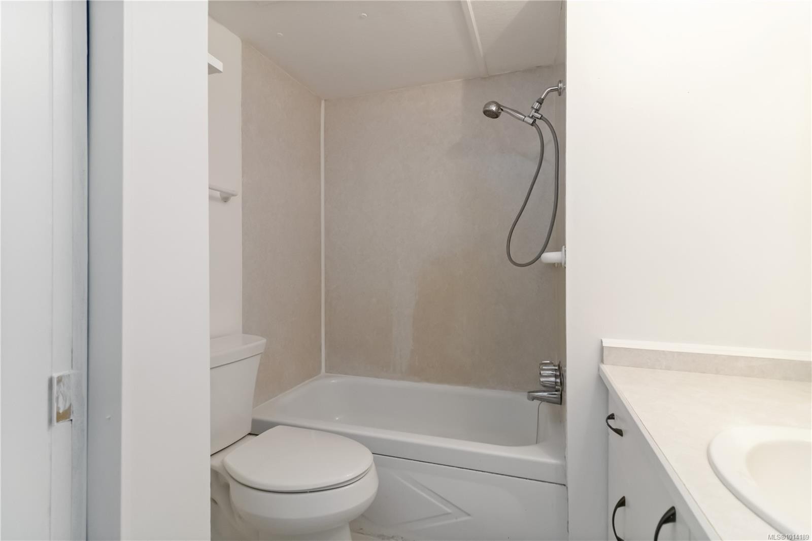 









2911


Sooke Lake

Rd, 83,
Langford,




BC
V9B 4R5

