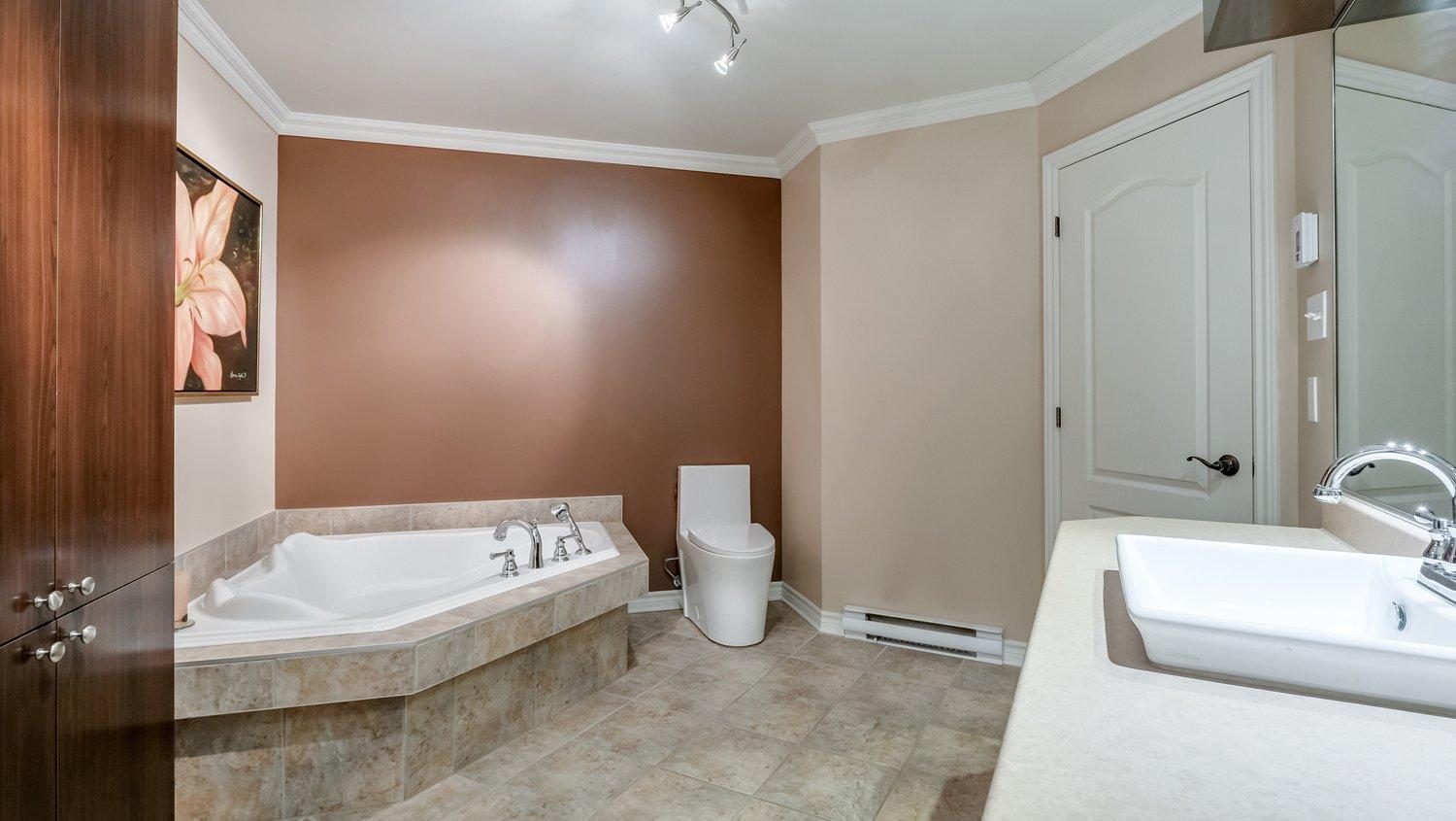 









1663


Rue des Renards

,
Longueuil (Le Vieux-Longueuil),




QC
J4M0A1

