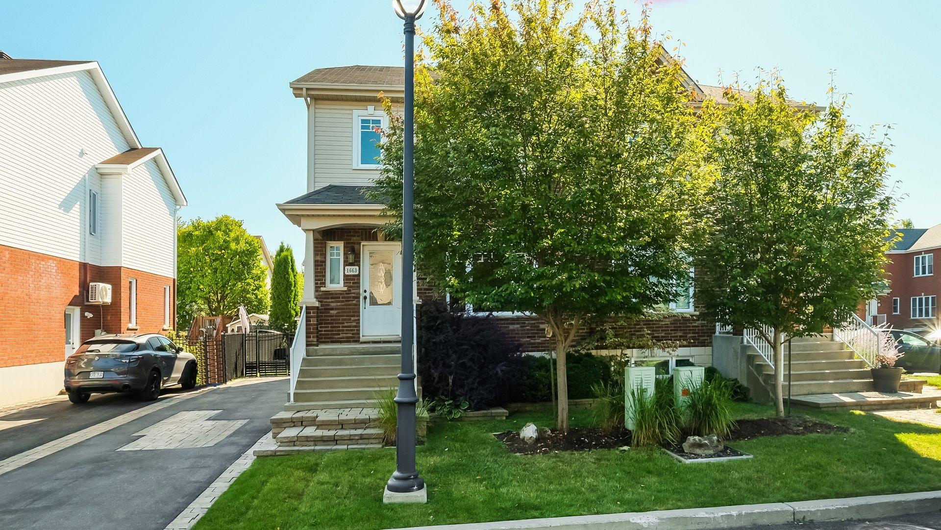 









1663


Rue des Renards

,
Longueuil (Le Vieux-Longueuil),




QC
J4M0A1

