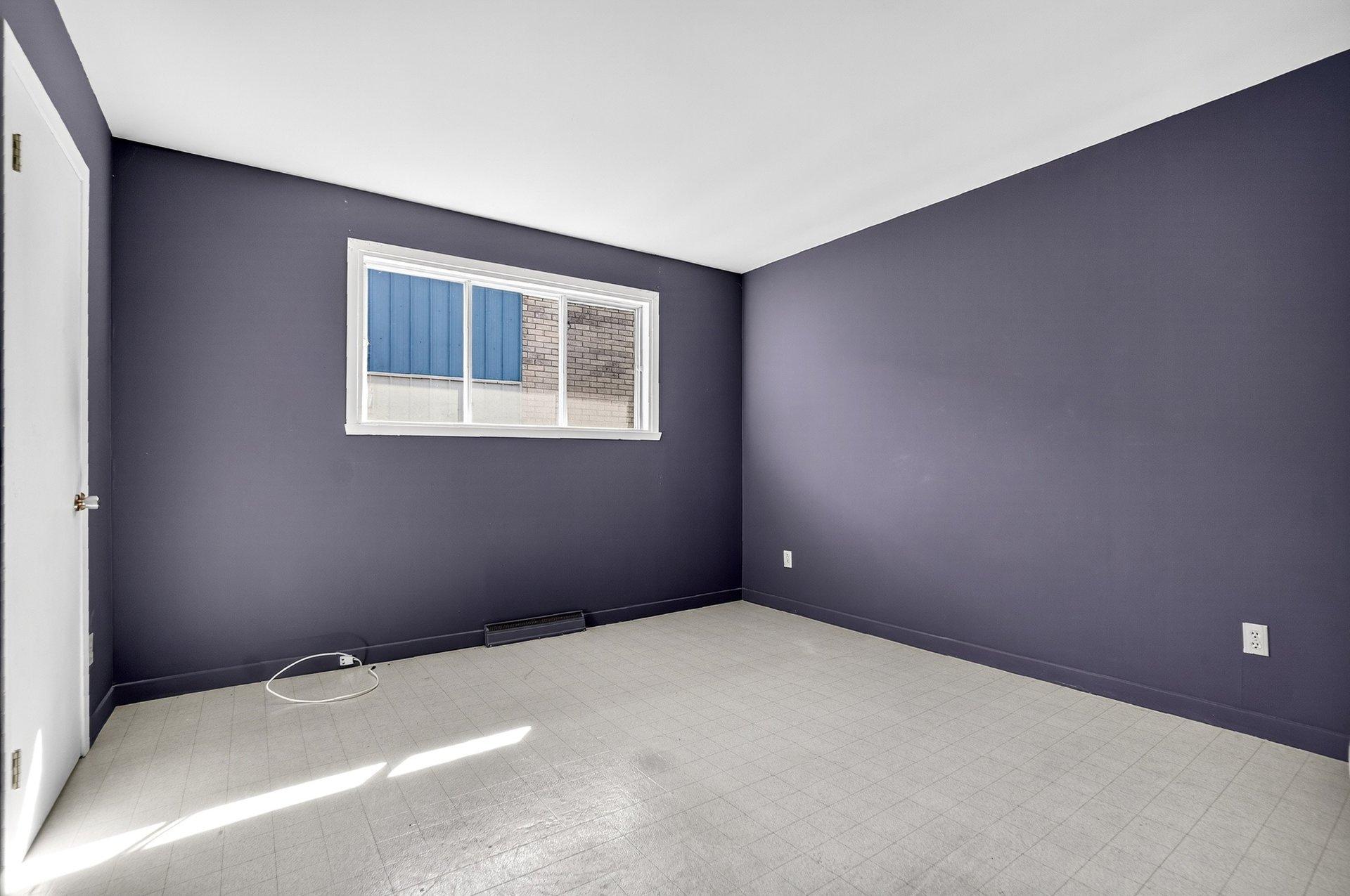 









436


6e Avenue

,
Saint-Jean-sur-Richelieu,




QC
J2X1R5

