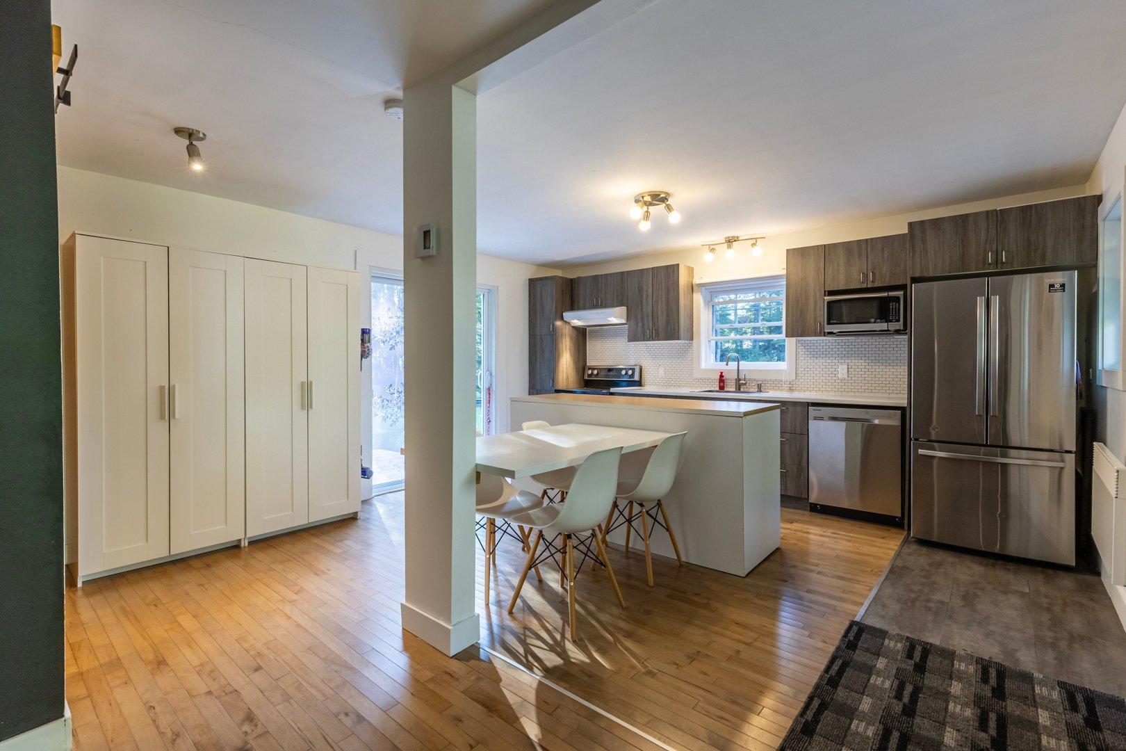 









14


Rue Dulude

,
Pont-Rouge,




QC
G3H2V2

