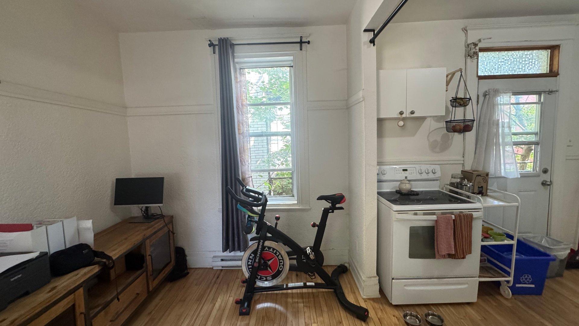 









591

 - 599


Rue Sicard

,
Montréal (Mercier/Hochelaga-Maisonneuve),




QC
H1V2X3

