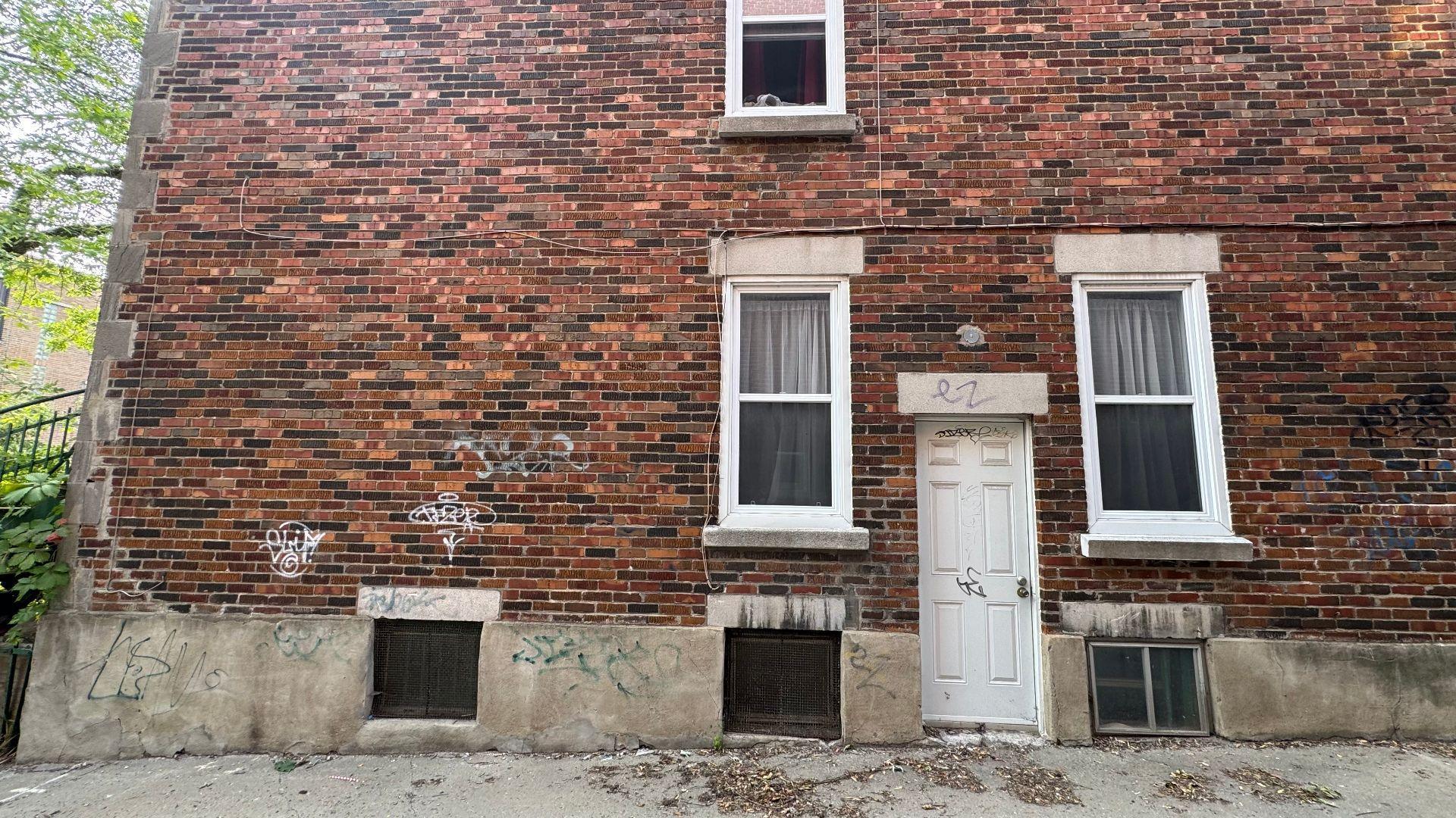 









591

 - 599


Rue Sicard

,
Montréal (Mercier/Hochelaga-Maisonneuve),




QC
H1V2X3

