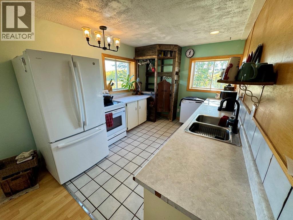 












12705 Hwy 52 N

,
Dawson Creek,




British Columbia
V1G4H8

