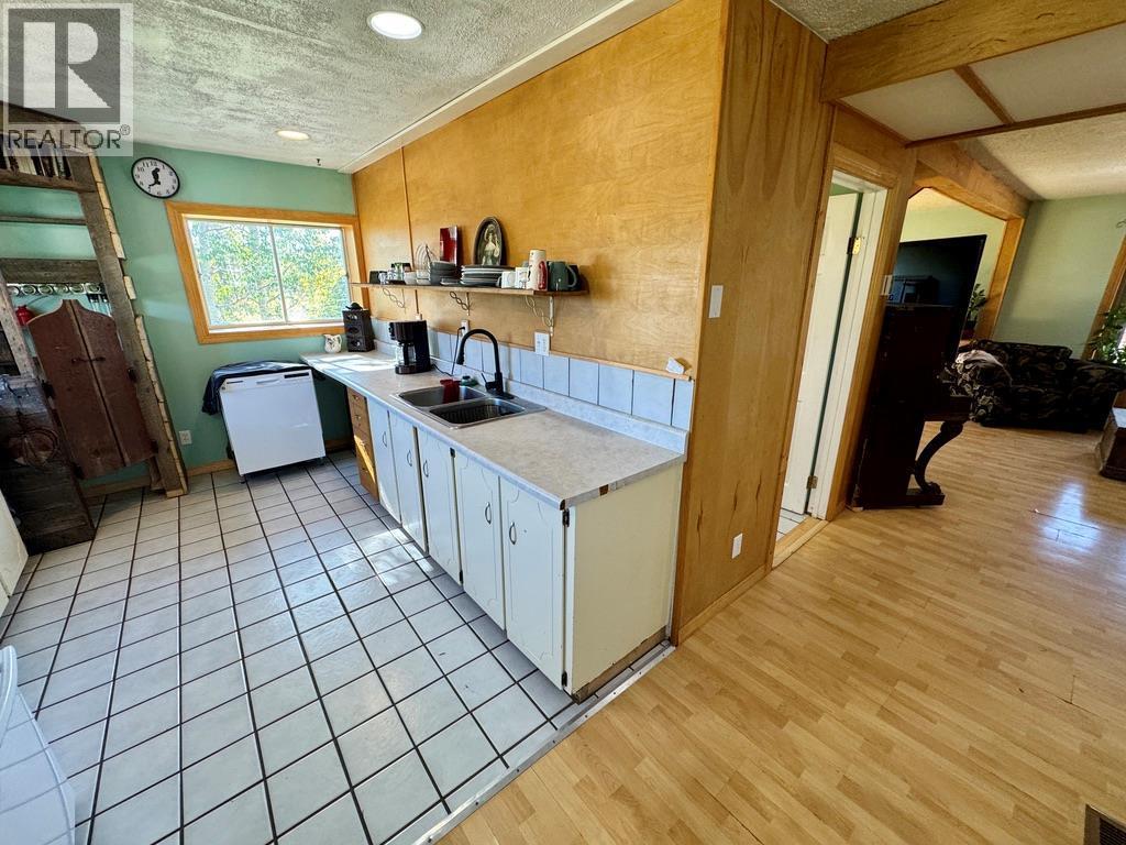 












12705 Hwy 52 N

,
Dawson Creek,




British Columbia
V1G4H8

