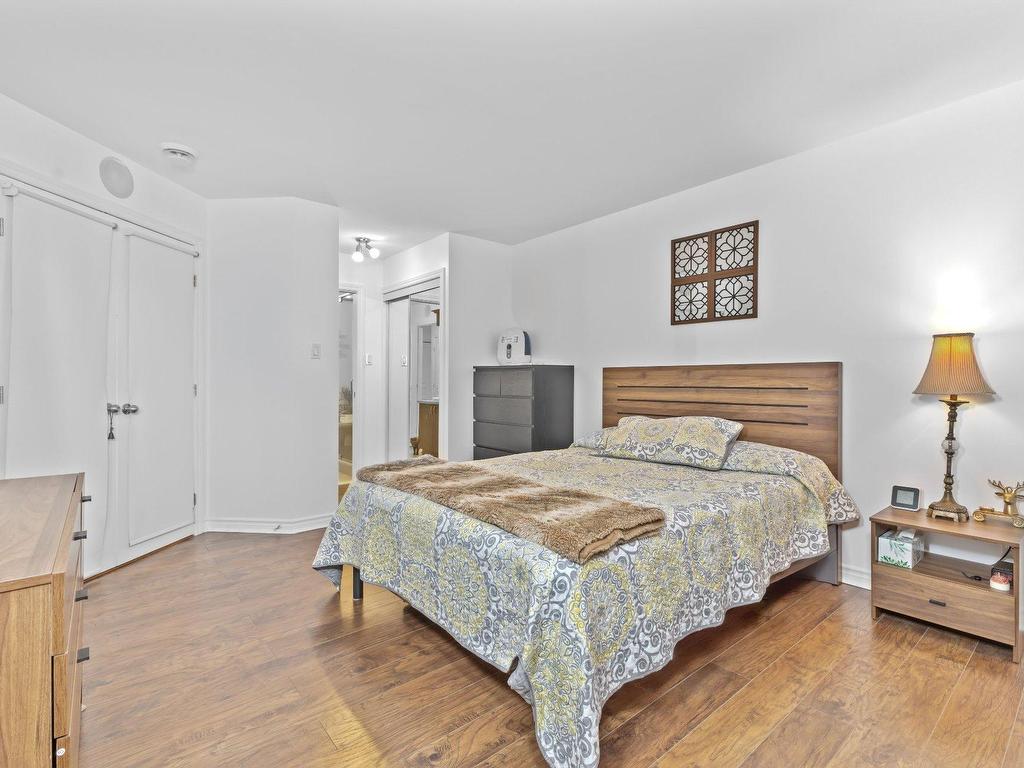 









3970


Boul. de Chenonceau

, 302,
Chomedey (Laval),




QC
H7T0B2

