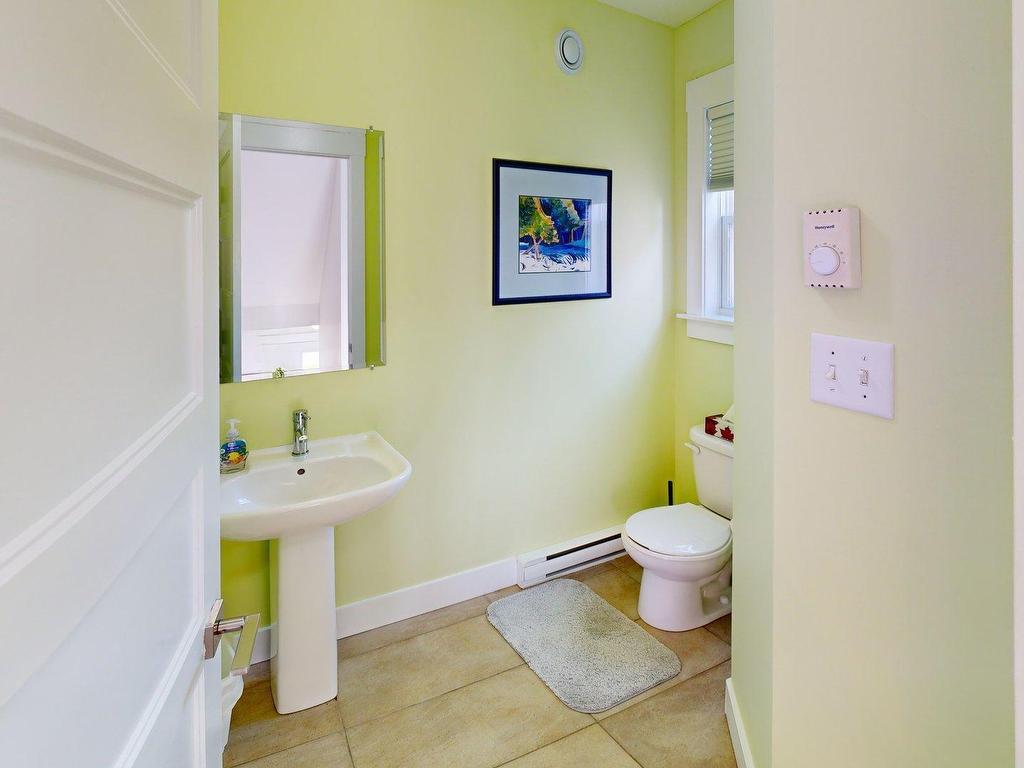 












65 Fescue Court

,
Middle Sackville,




NS
B4E 0L7

