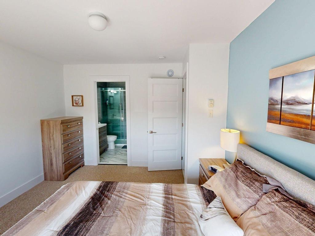 












65 Fescue Court

,
Middle Sackville,




NS
B4E 0L7

