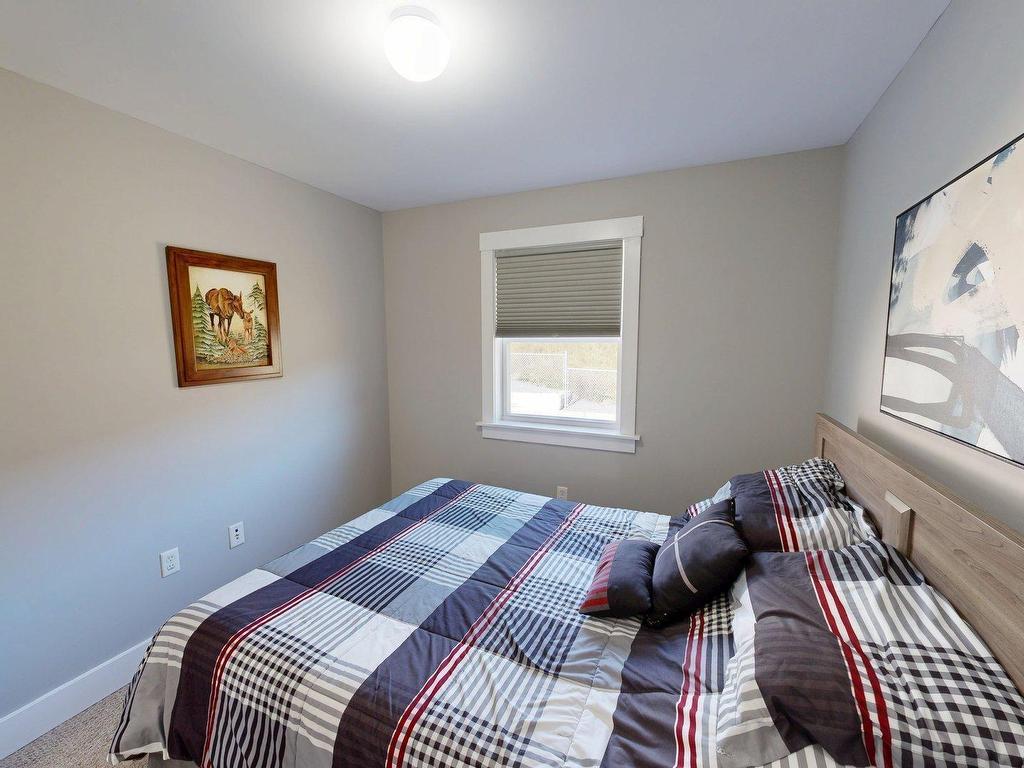 












65 Fescue Court

,
Middle Sackville,




NS
B4E 0L7

