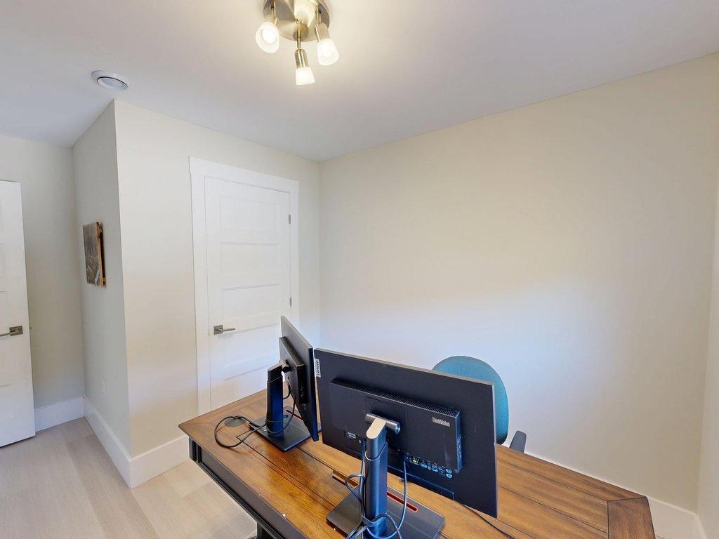 












65 Fescue Court

,
Middle Sackville,




NS
B4E 0L7

