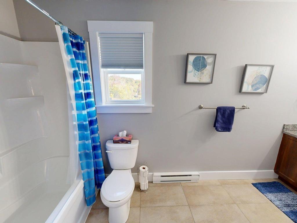 












65 Fescue Court

,
Middle Sackville,




NS
B4E 0L7

