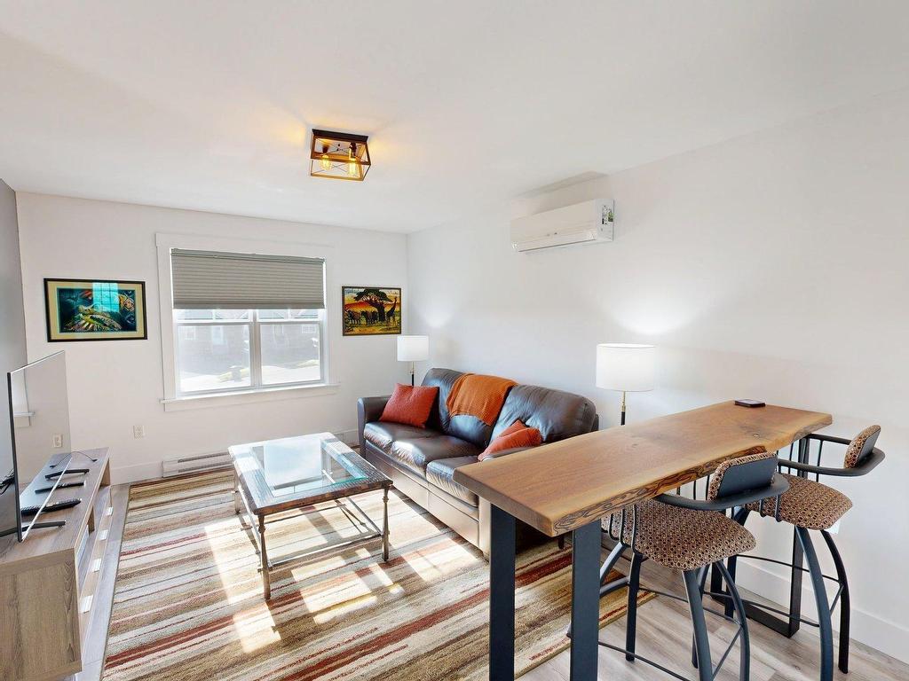 












65 Fescue Court

,
Middle Sackville,




NS
B4E 0L7

