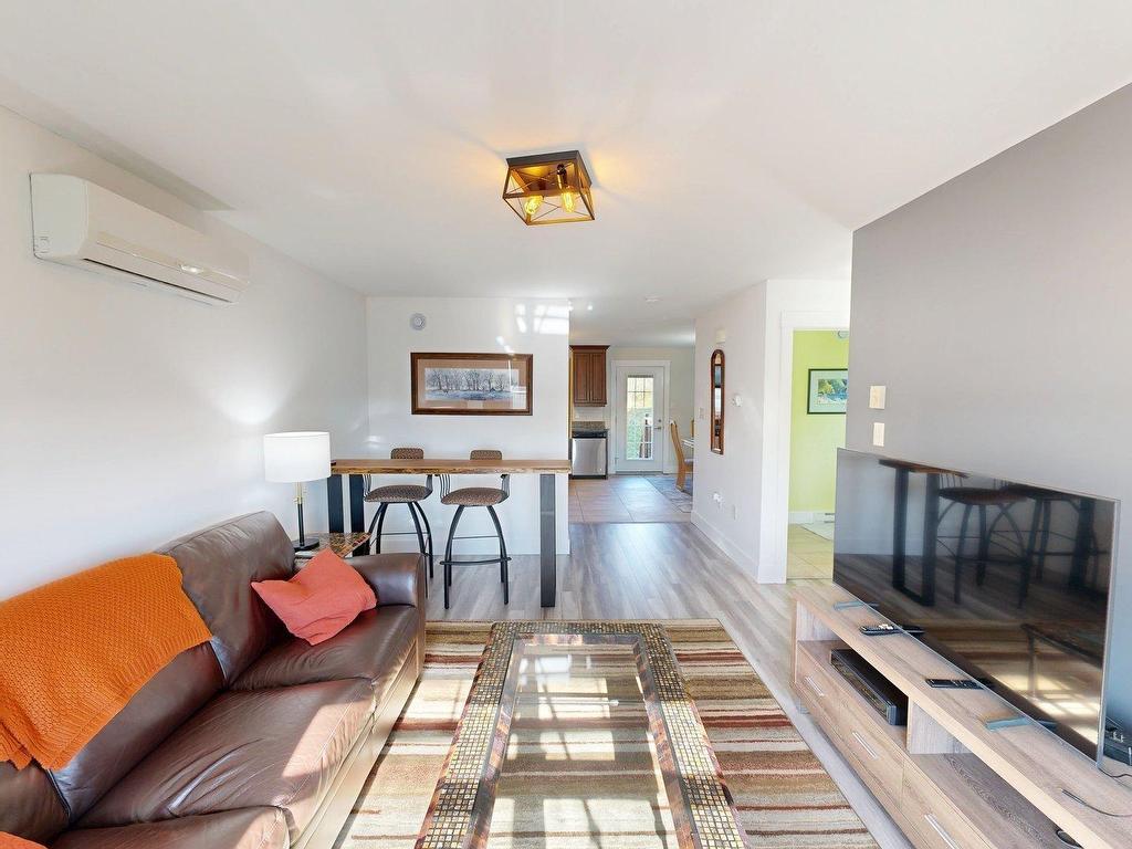 












65 Fescue Court

,
Middle Sackville,




NS
B4E 0L7

