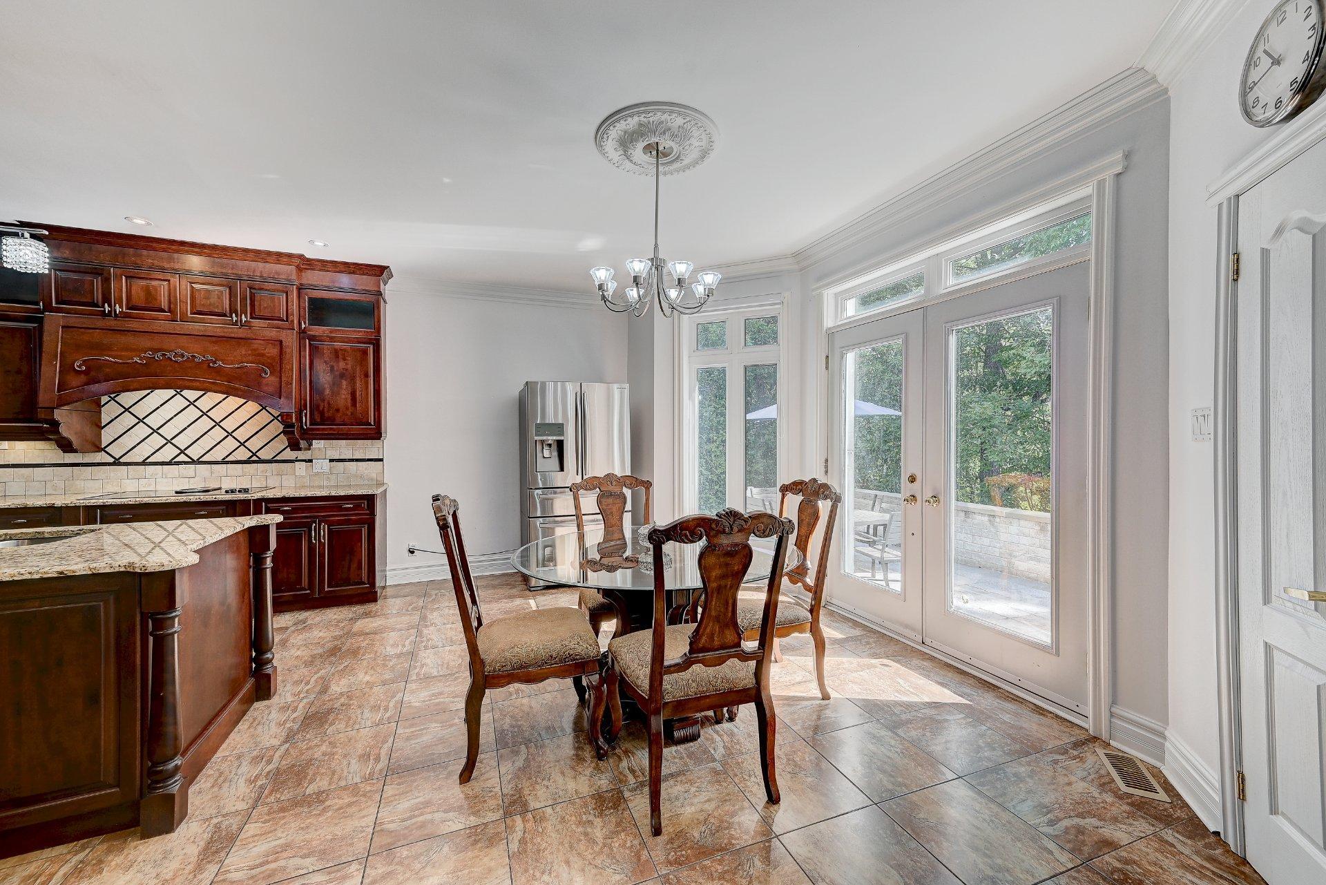 









136


Rue Jean-De Ronceray

,
Carignan,




QC
J3L6L8

