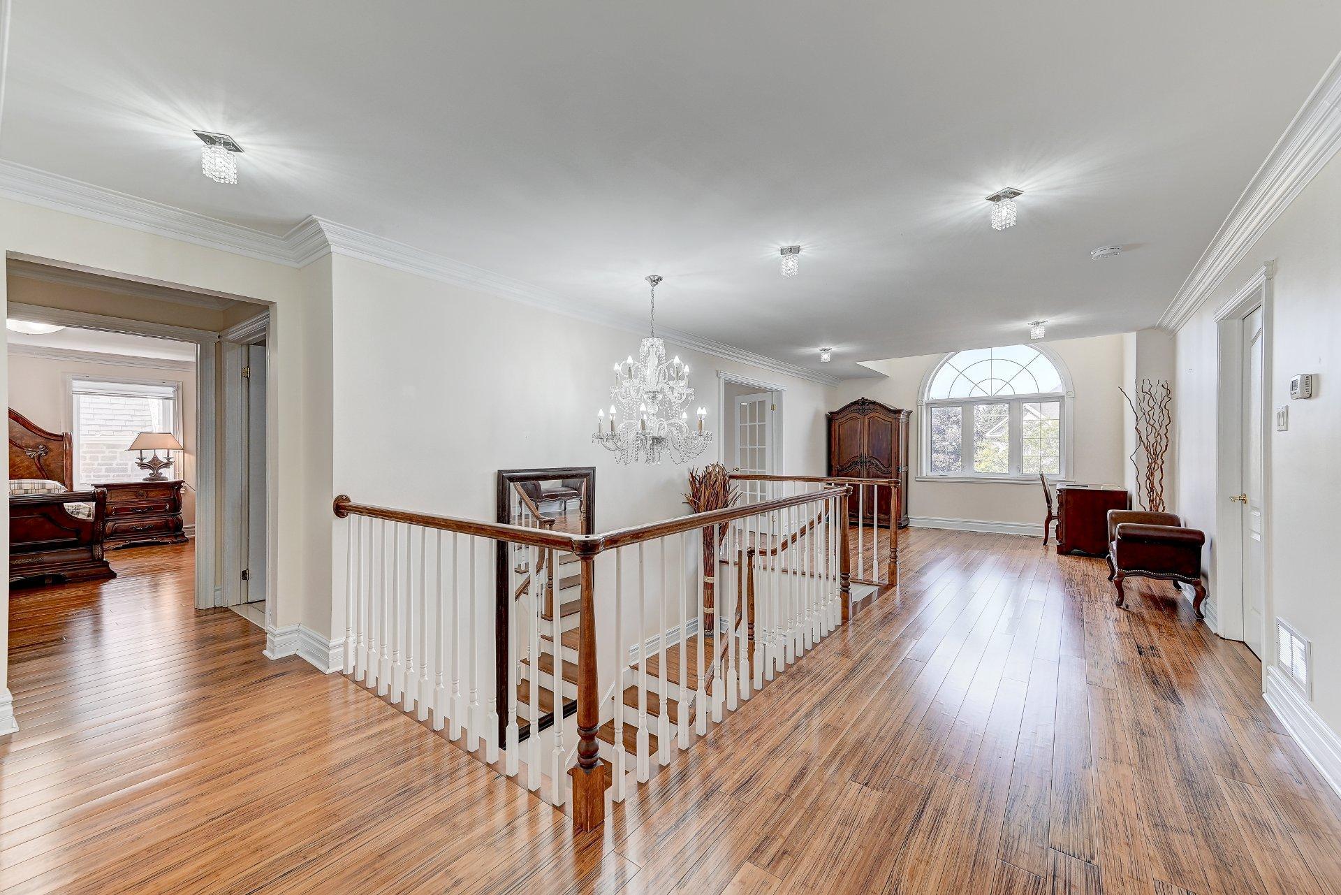 









136


Rue Jean-De Ronceray

,
Carignan,




QC
J3L6L8

