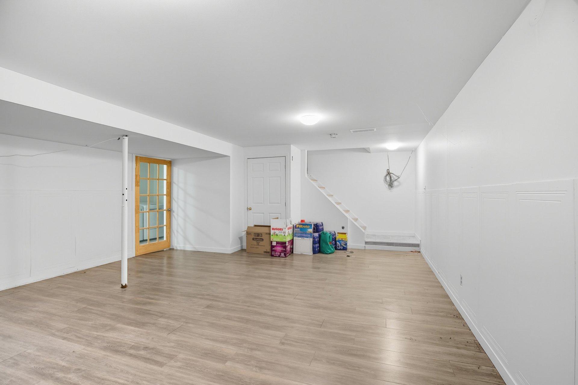 









64


Rue Jean-De La Fontaine

,
Gatineau (Aylmer),




QC
J9J2P5

