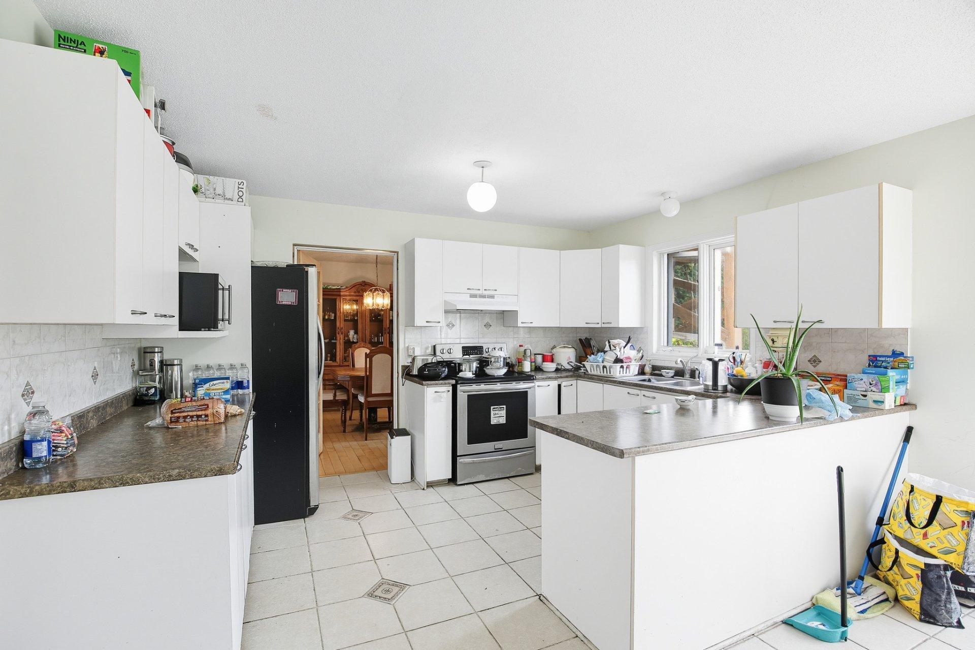 









64


Rue Jean-De La Fontaine

,
Gatineau (Aylmer),




QC
J9J2P5

