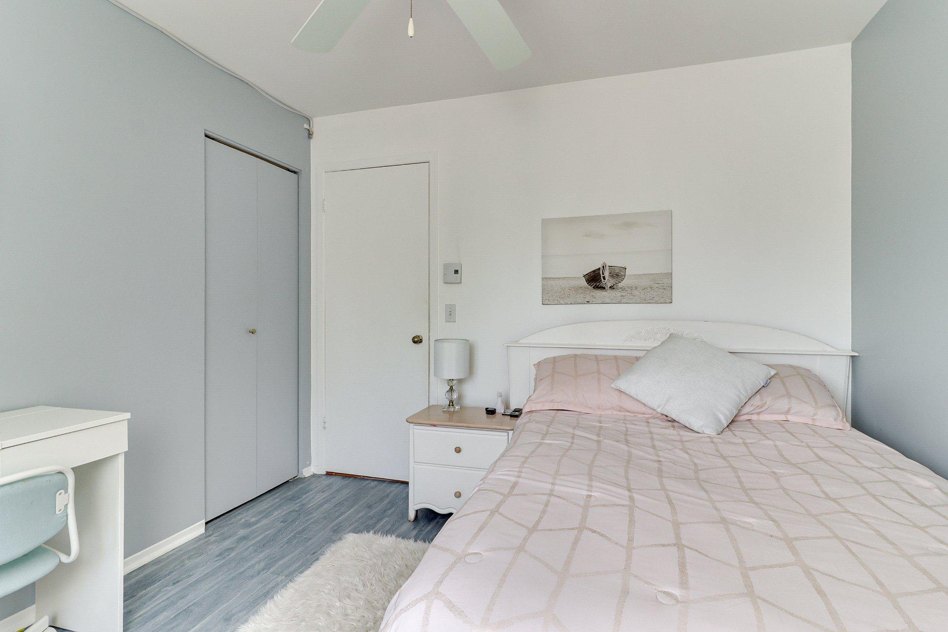 









1239


Boul. Iberville

, 401,
Repentigny (Repentigny),




QC
J5Y3H7

