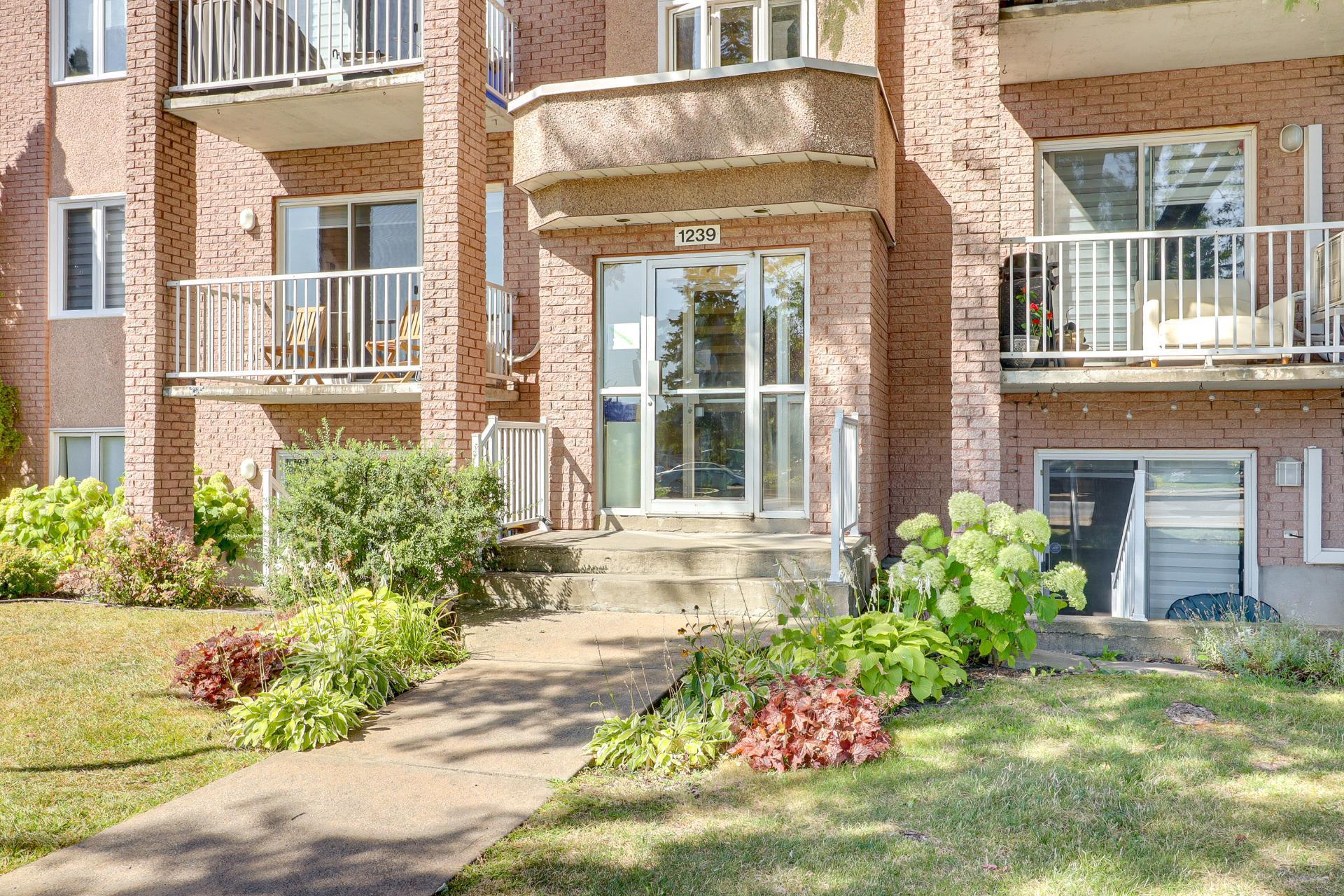 









1239


Boul. Iberville

, 401,
Repentigny (Repentigny),




QC
J5Y3H7

