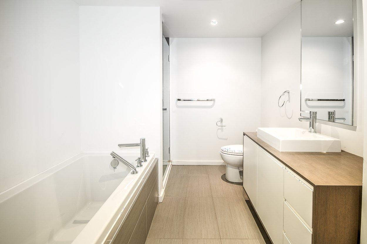 









350


Boul. De Maisonneuve O.

, 407,
Montréal (Ville-Marie),




QC
H3A0B4

