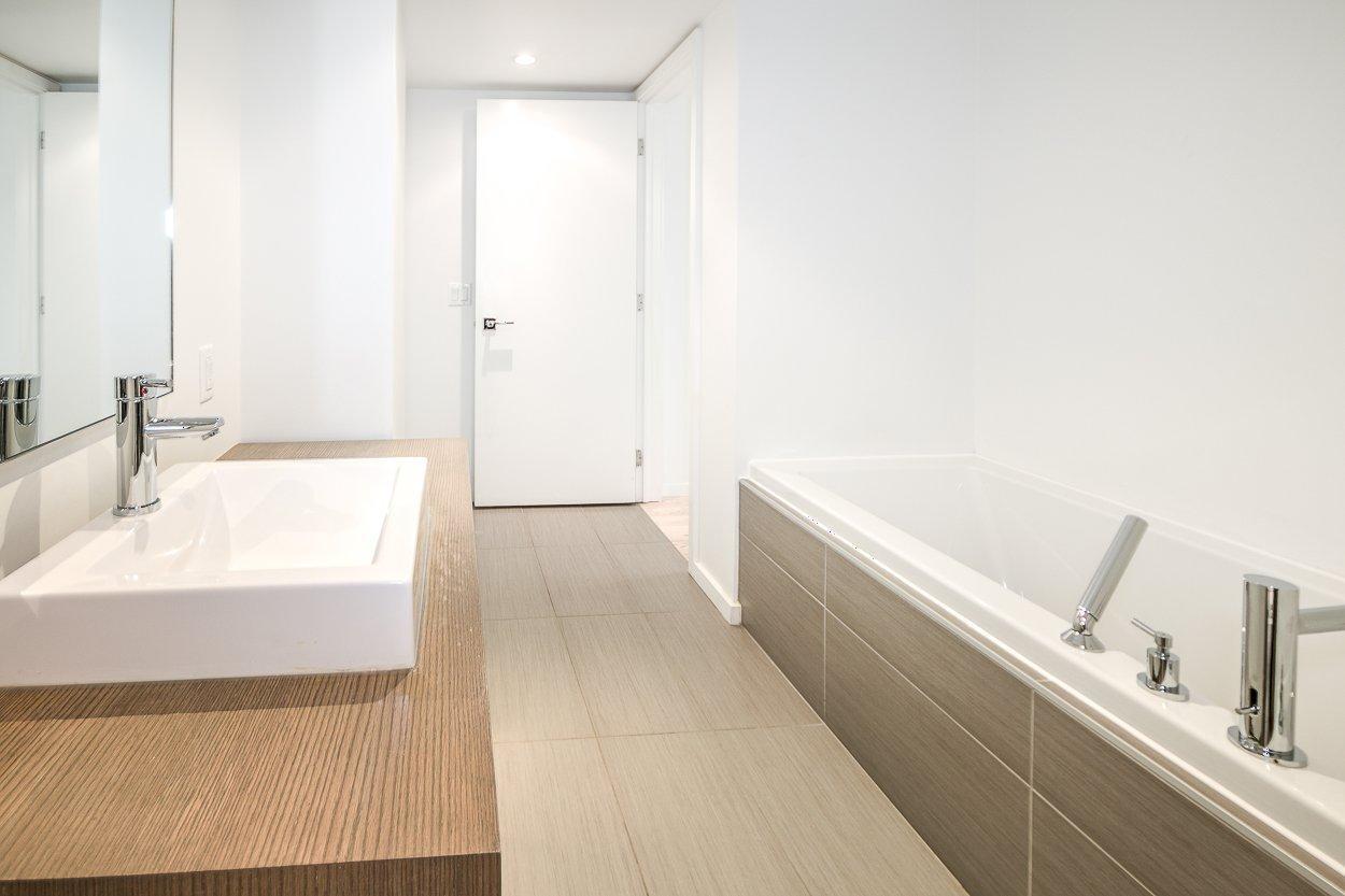 









350


Boul. De Maisonneuve O.

, 407,
Montréal (Ville-Marie),




QC
H3A0B4

