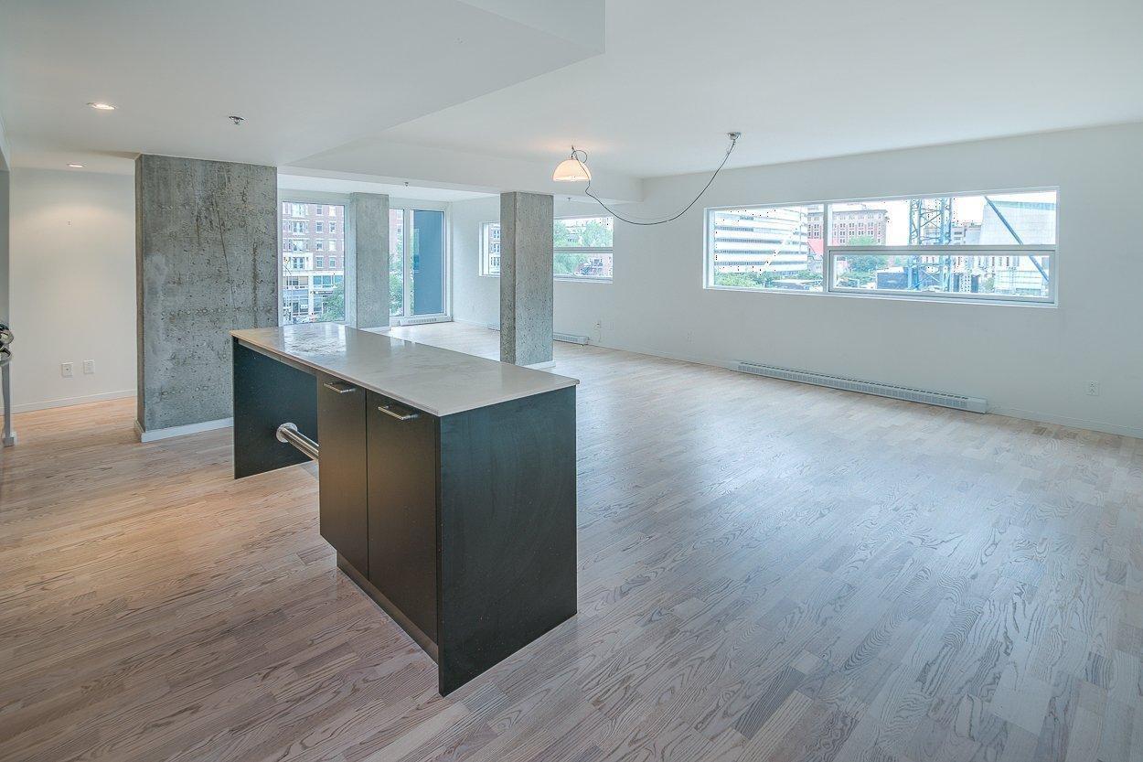 









350


Boul. De Maisonneuve O.

, 407,
Montréal (Ville-Marie),




QC
H3A0B4

