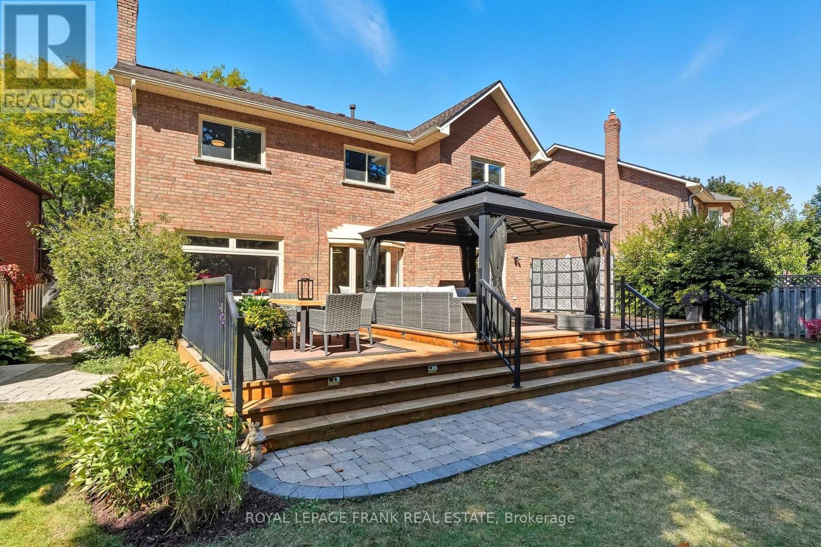 












49 RICE DRIVE

,
Whitby (Pringle Creek),




Ontario
L1N7Z3


