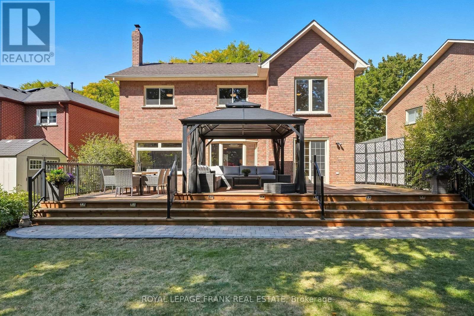












49 RICE DRIVE

,
Whitby (Pringle Creek),




Ontario
L1N7Z3

