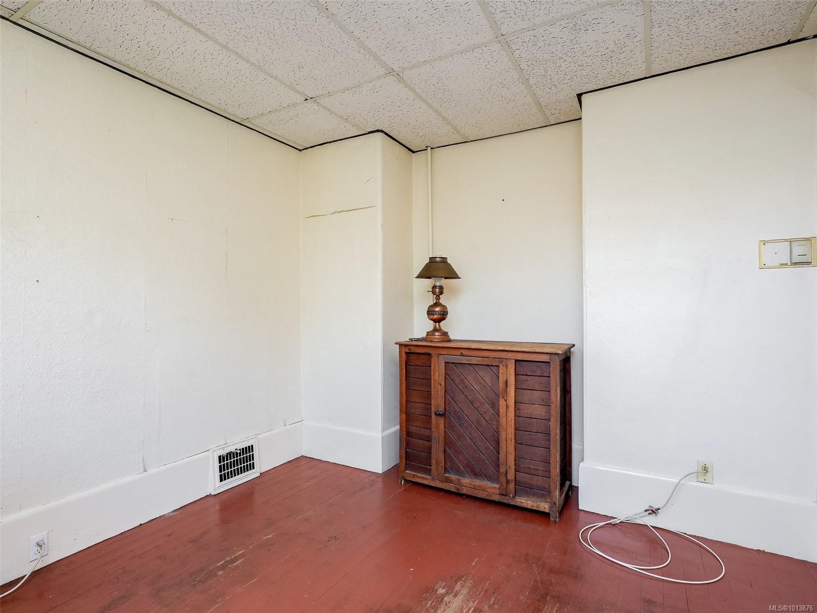 









1250


Fairfield

Rd,
Victoria,




BC
V8V 3B5

