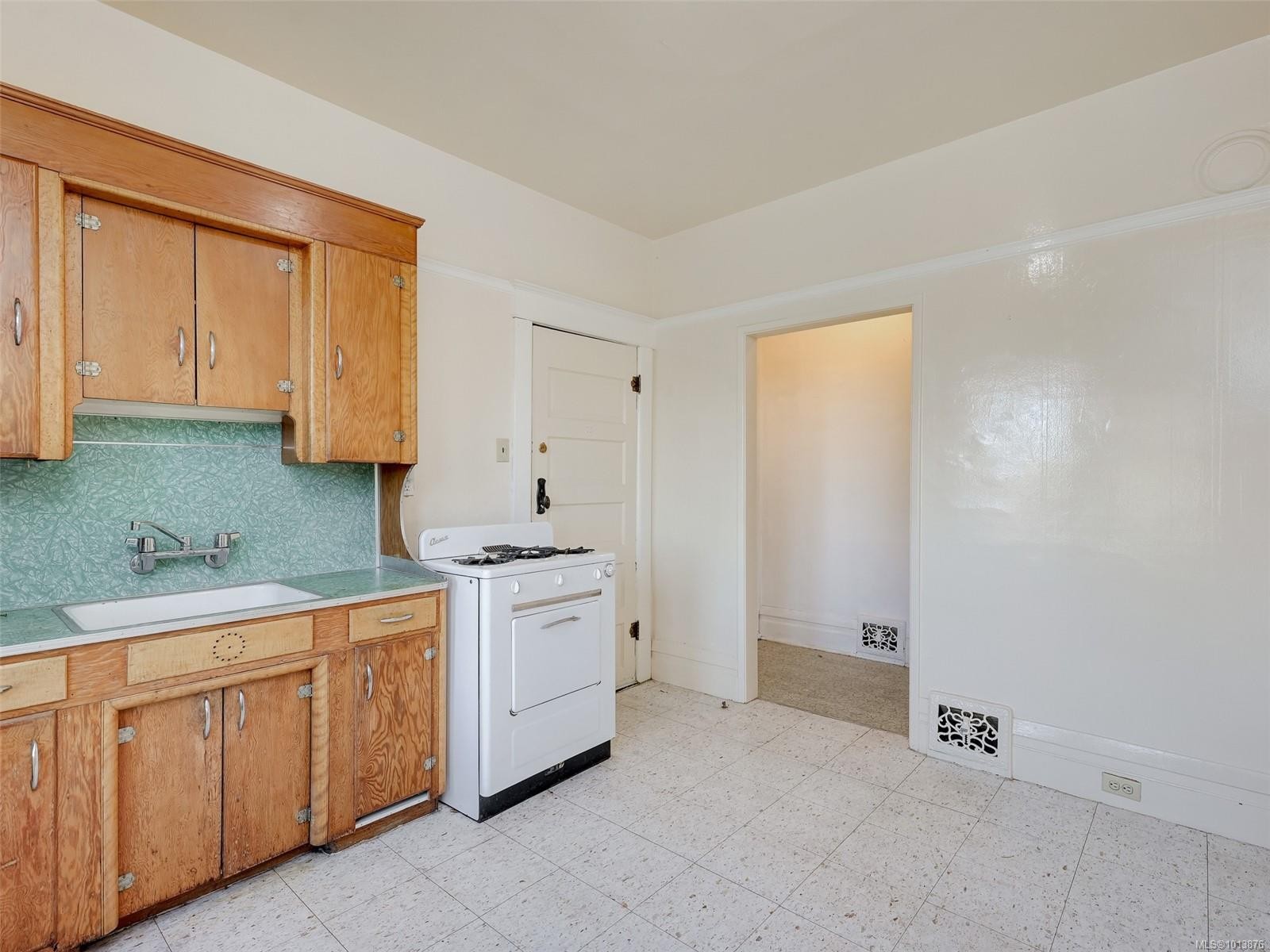 









1250


Fairfield

Rd,
Victoria,




BC
V8V 3B5

