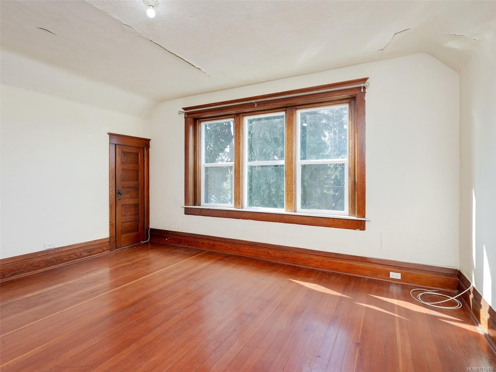 









1250


Fairfield

Rd,
Victoria,




BC
V8V 3B5

