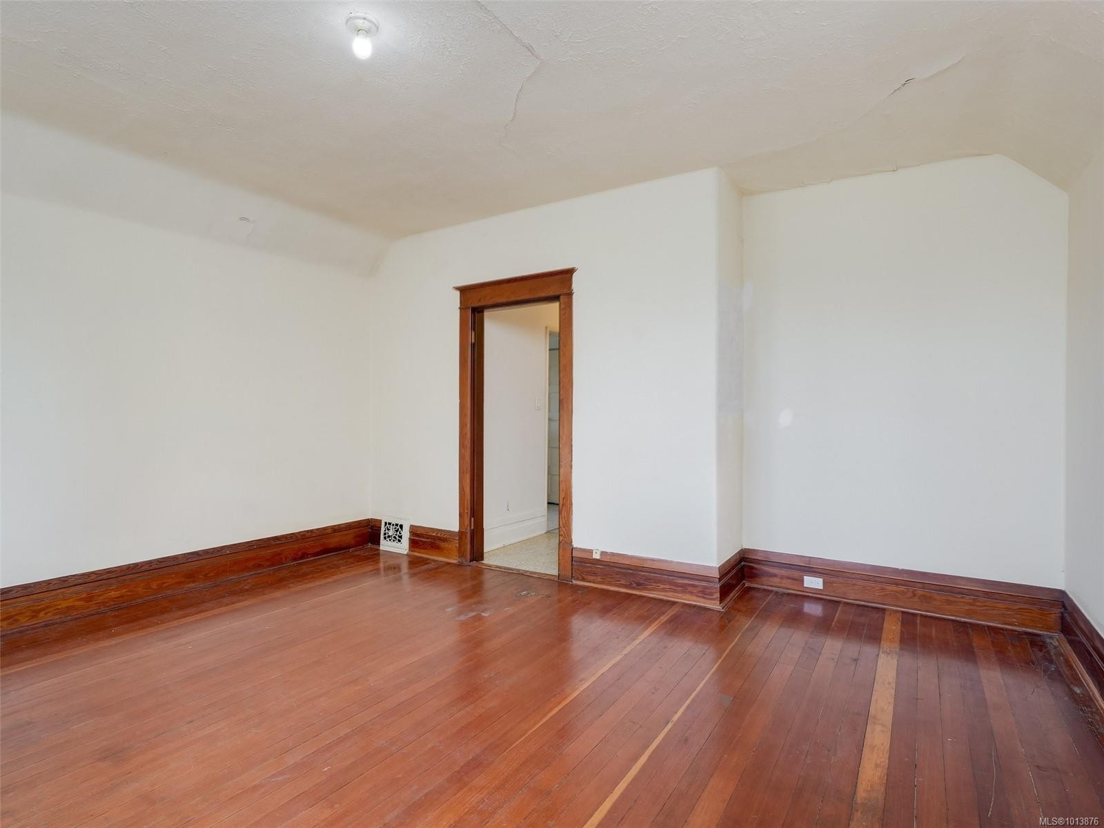 









1250


Fairfield

Rd,
Victoria,




BC
V8V 3B5


