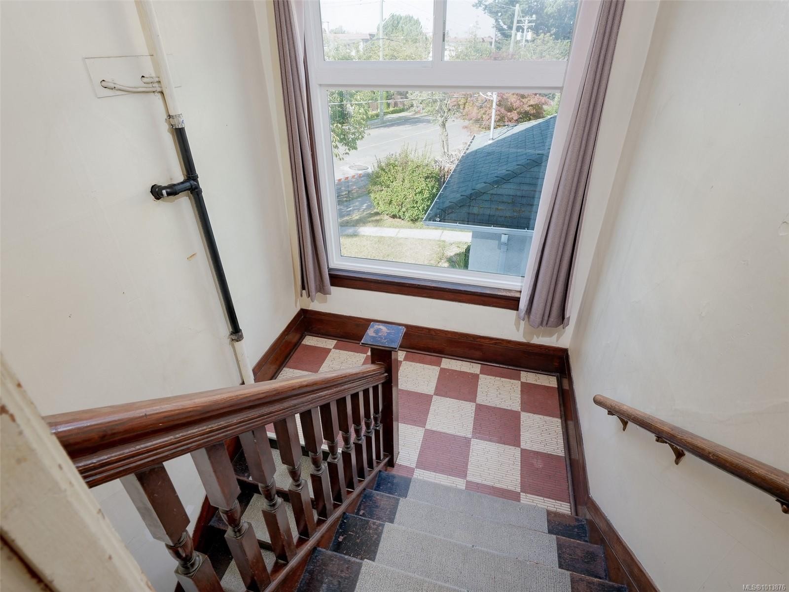 









1250


Fairfield

Rd,
Victoria,




BC
V8V 3B5

