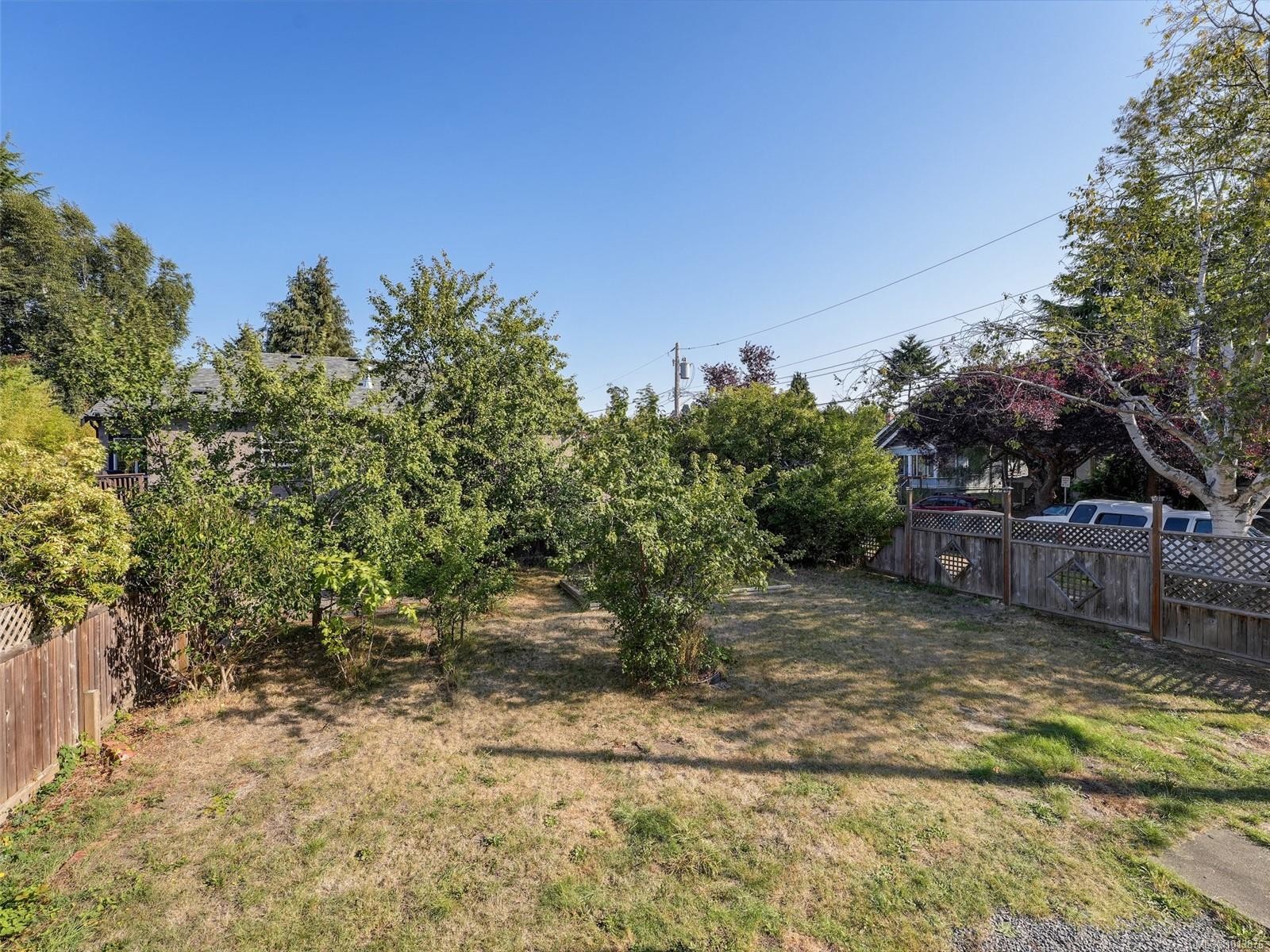 









1250


Fairfield

Rd,
Victoria,




BC
V8V 3B5

