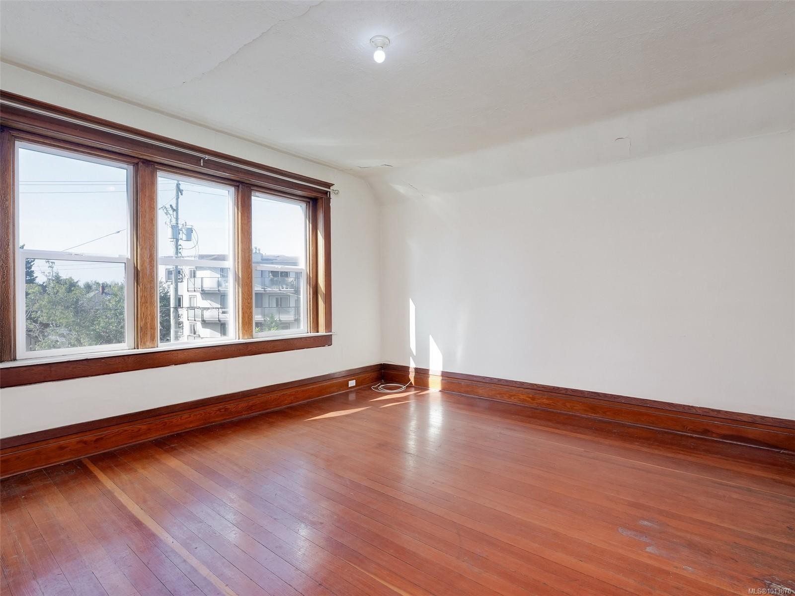 









1250


Fairfield

Rd,
Victoria,




BC
V8V 3B5

