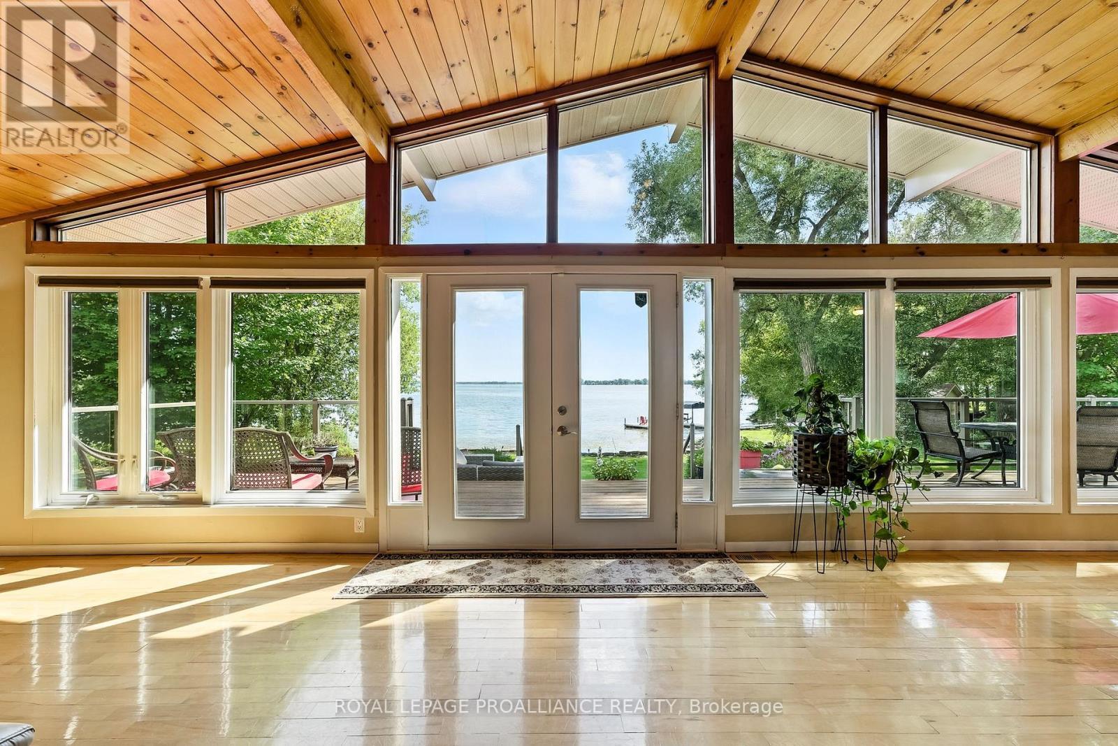 












97 MANLEY DRIVE

,
Belleville (Belleville Ward),




Ontario
K8N4Z4

