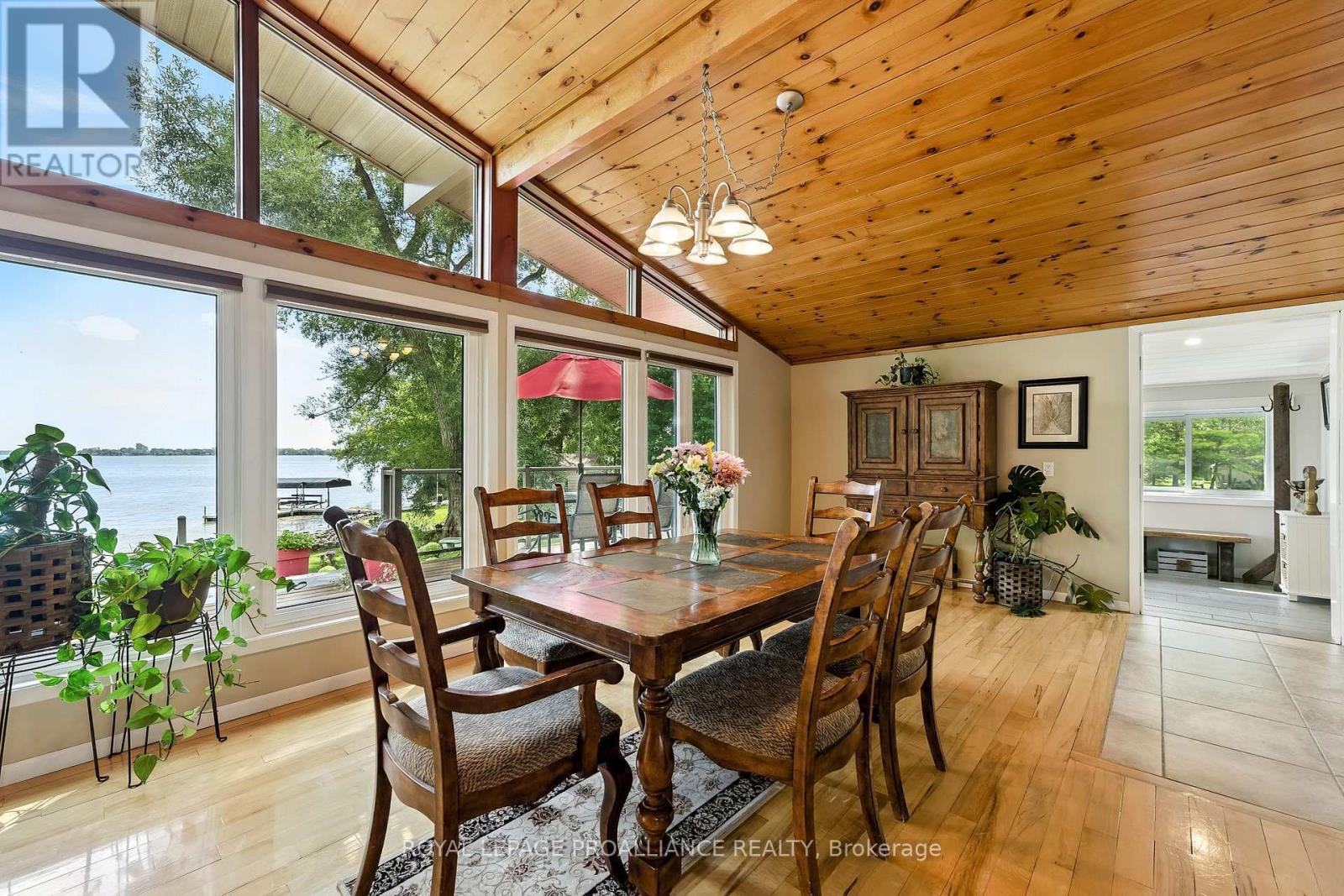 












97 MANLEY DRIVE

,
Belleville (Belleville Ward),




Ontario
K8N4Z4


