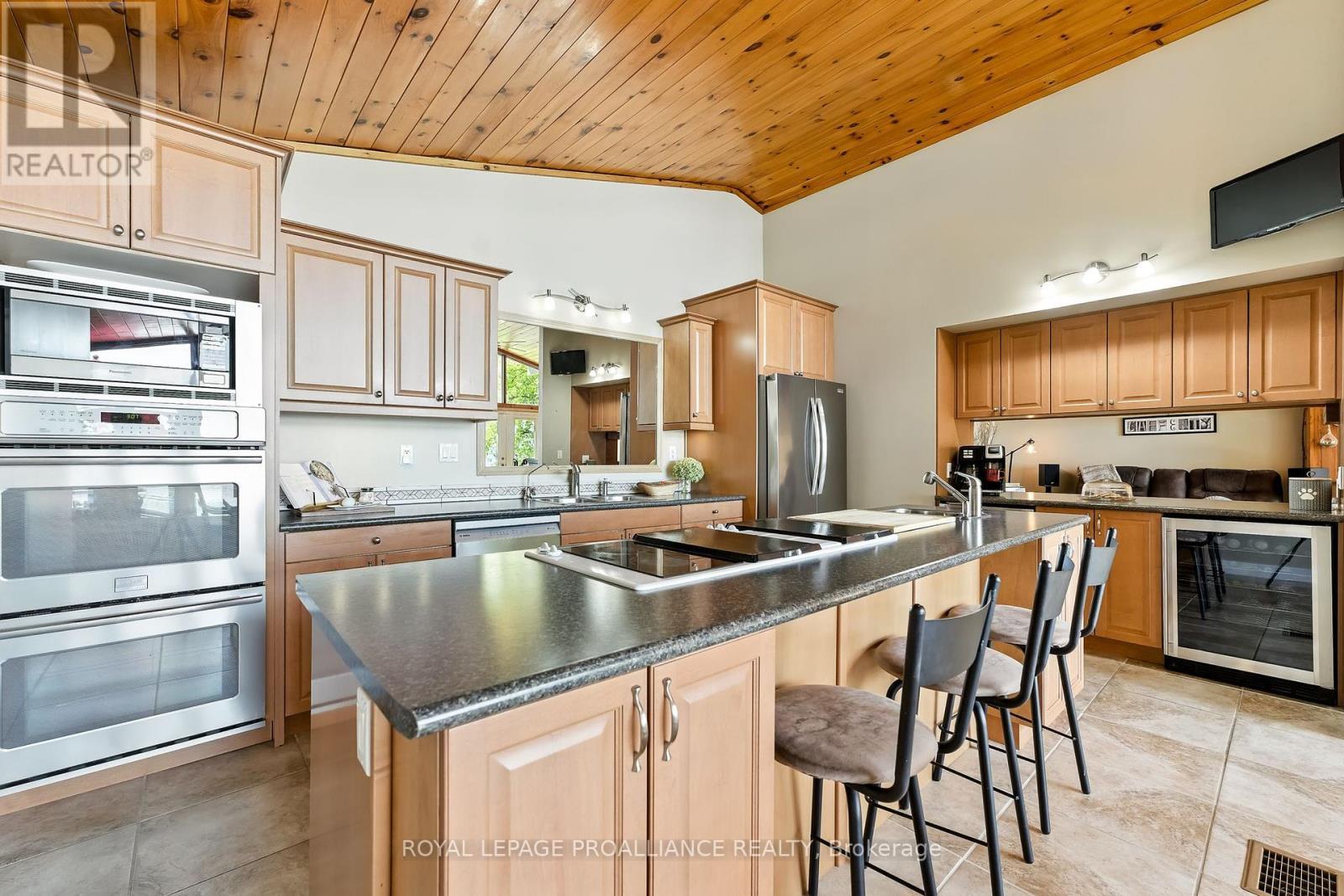 












97 MANLEY DRIVE

,
Belleville (Belleville Ward),




Ontario
K8N4Z4

