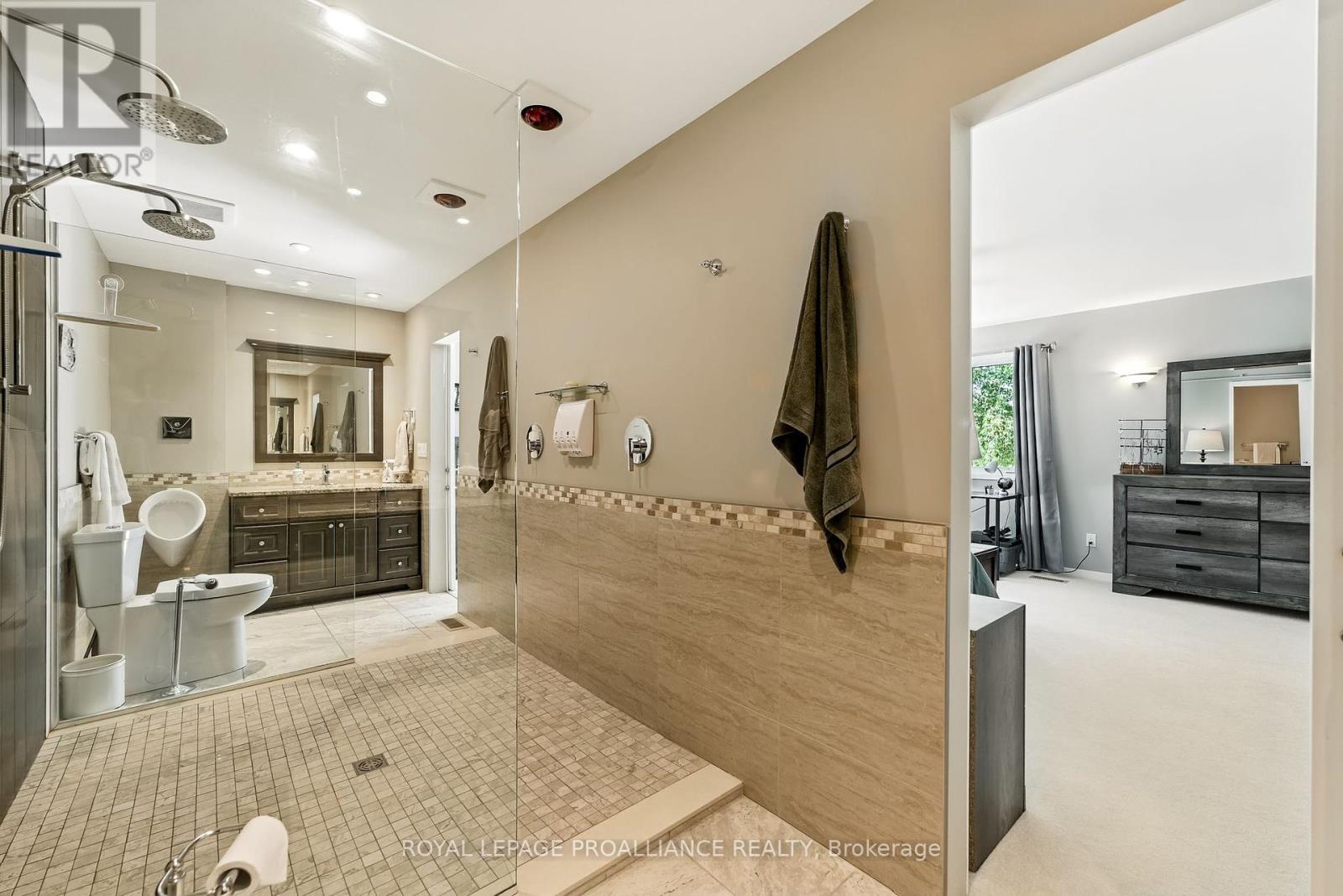 












97 MANLEY DRIVE

,
Belleville (Belleville Ward),




Ontario
K8N4Z4

