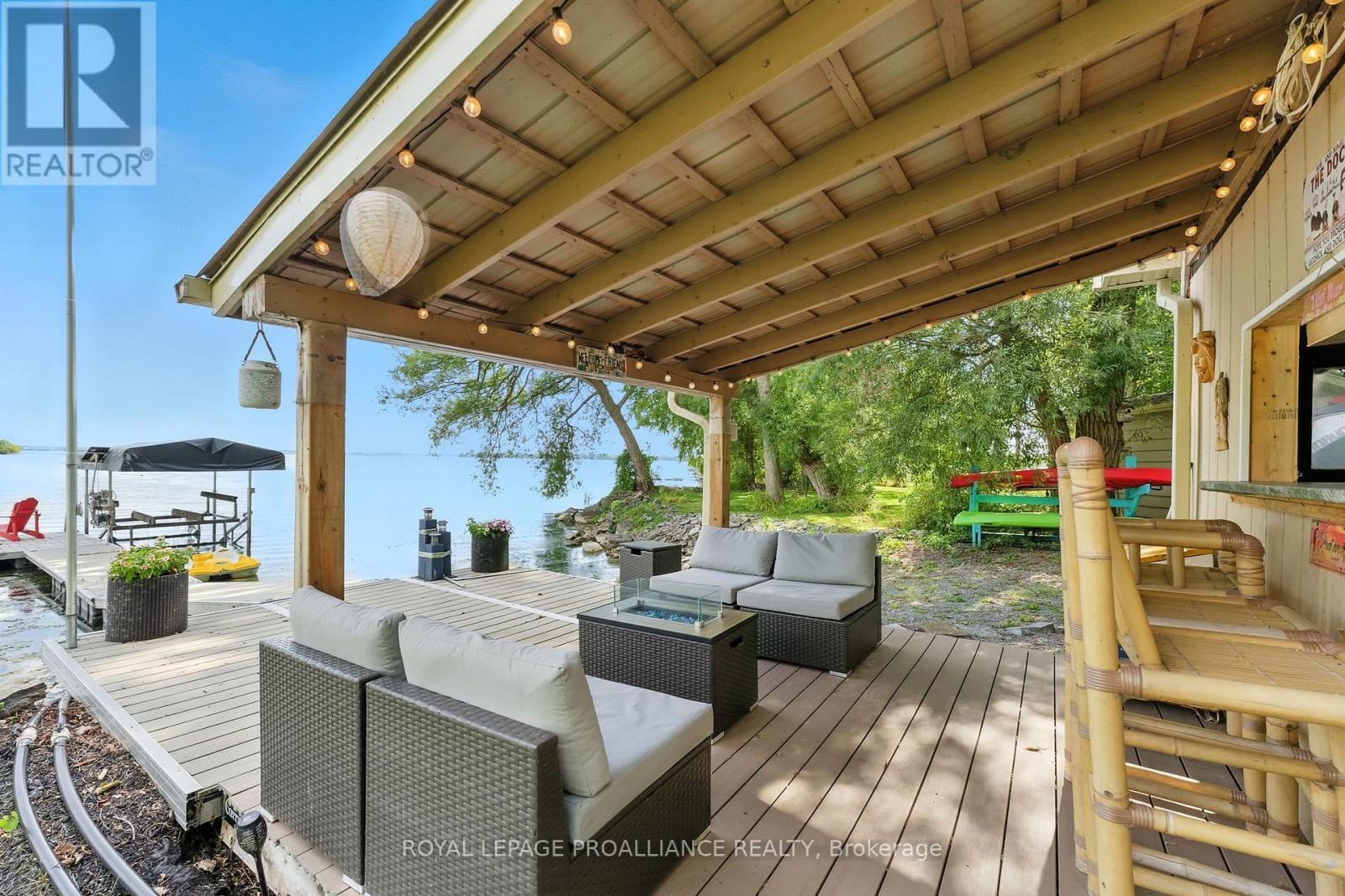 












97 MANLEY DRIVE

,
Belleville (Belleville Ward),




Ontario
K8N4Z4

