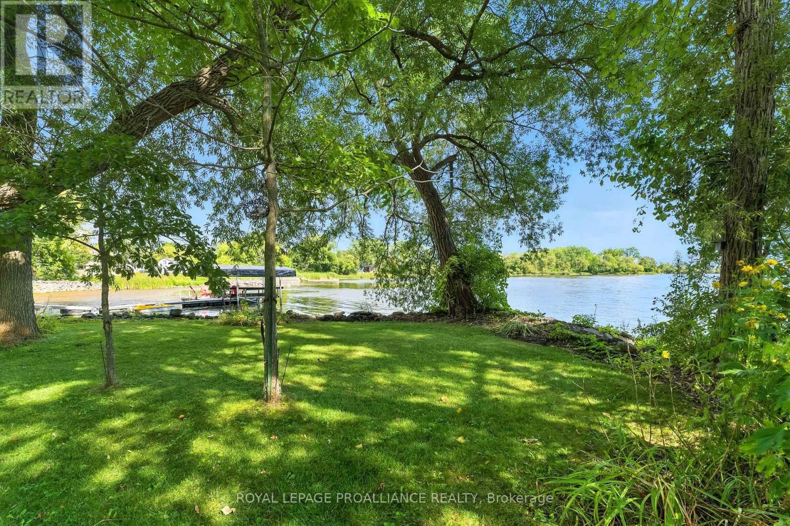 












97 MANLEY DRIVE

,
Belleville (Belleville Ward),




Ontario
K8N4Z4

