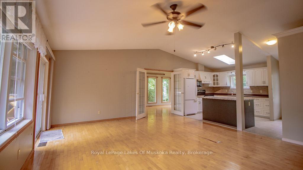 












4244 MUSKOKA ROAD 117

,
Lake of Bays (Franklin),




Ontario
P0B1A0

