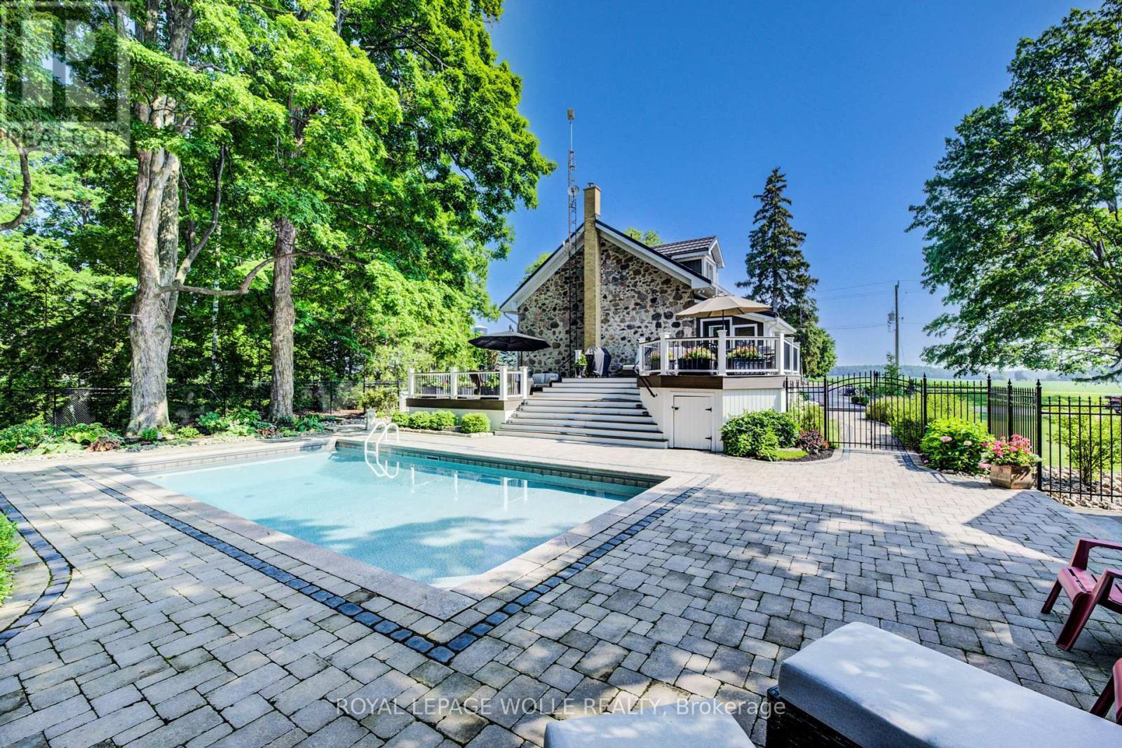 












6265 LINE 89

,
North Perth,




Ontario
N0G1Y0

