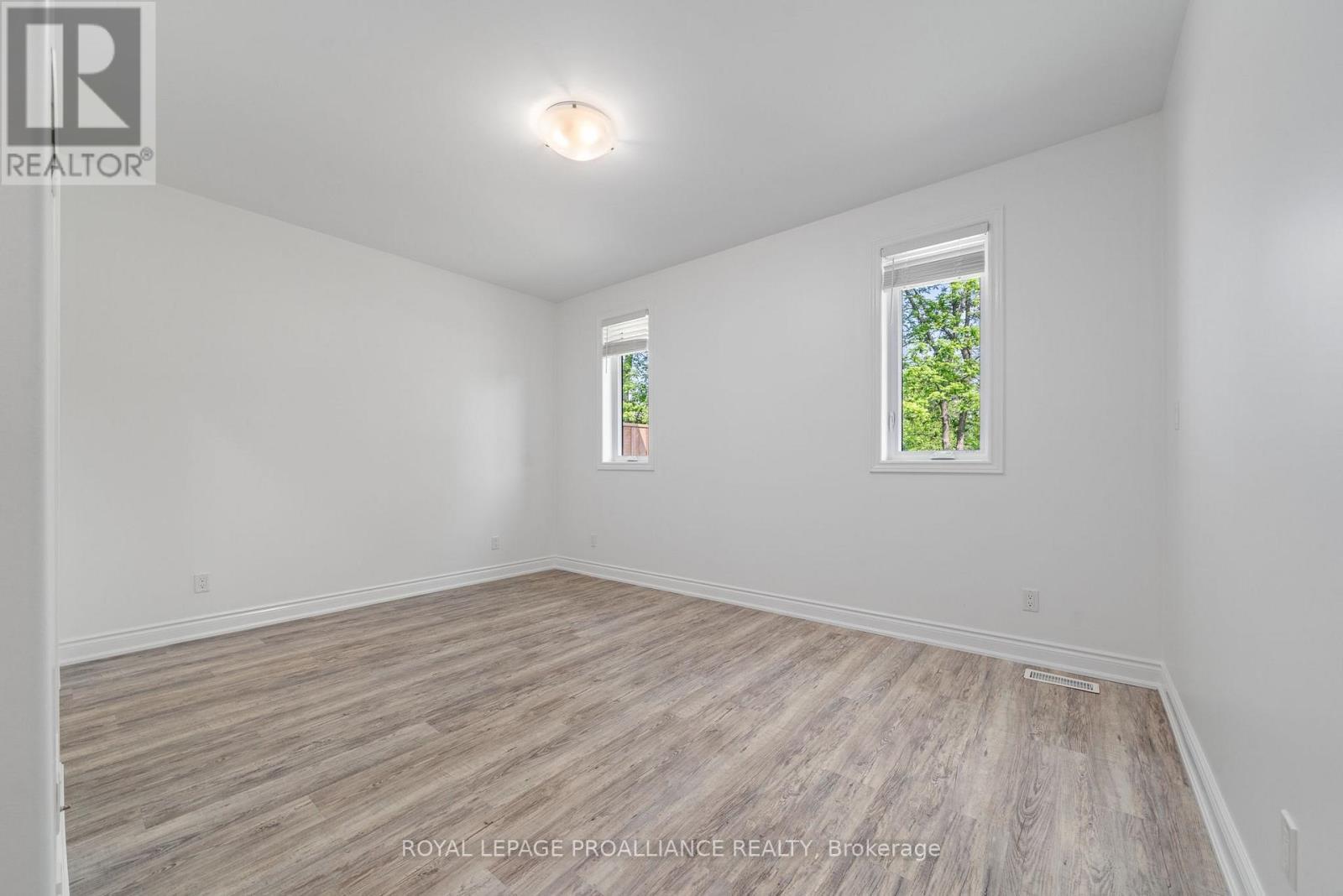 












12 DORMAN STREET

,
Brighton,




Ontario
K0K1H0

